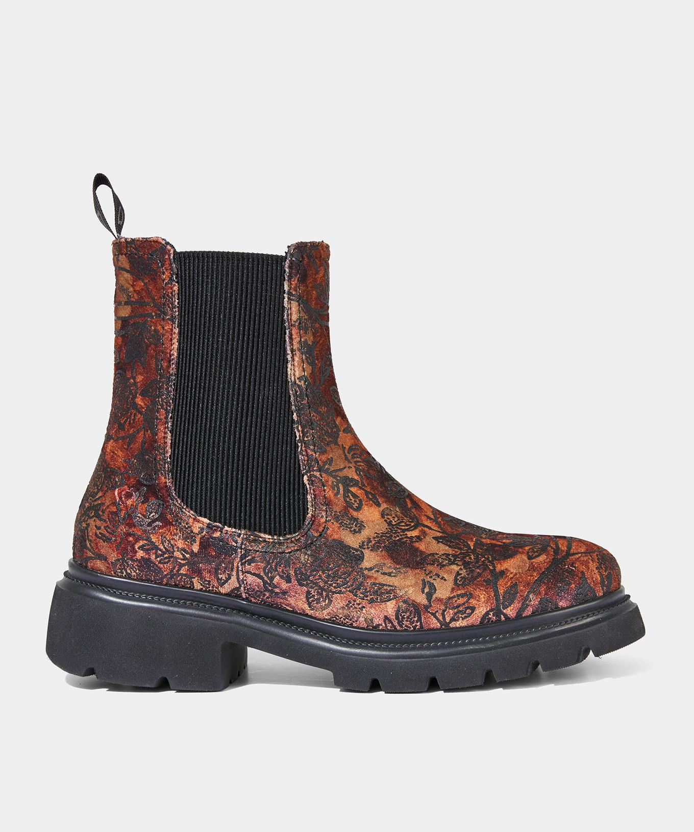 Joe Browns Chelsea-Stiefel mit herbstlichem Blumenmuster