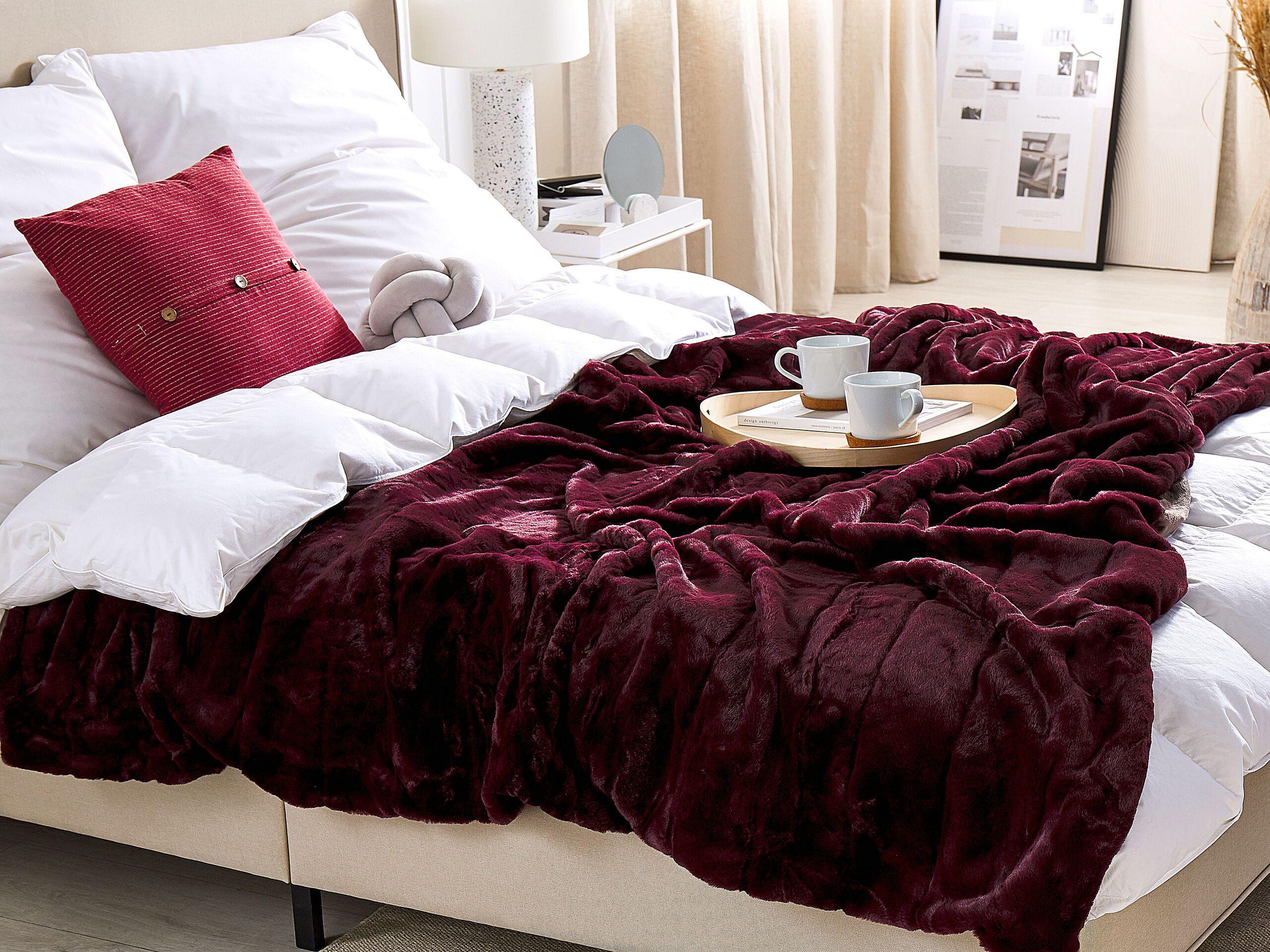 Beliani Kuscheldecke aus Polyester Modern TANTAN