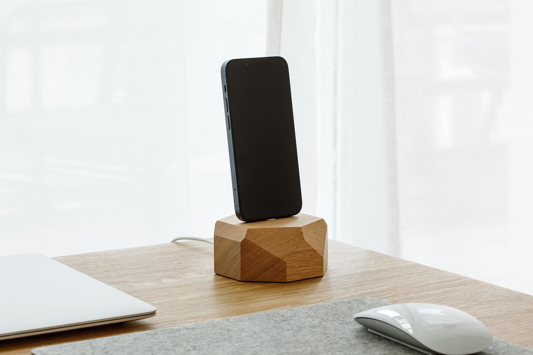 Oakywood iPhone Dock - Dockingstation für iPhone - aus Massivholz