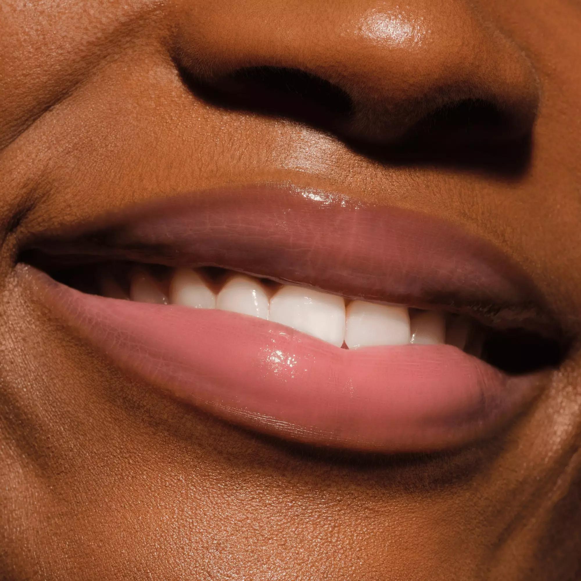 CATRICE Butter Drippin' Glossy Lip Balm