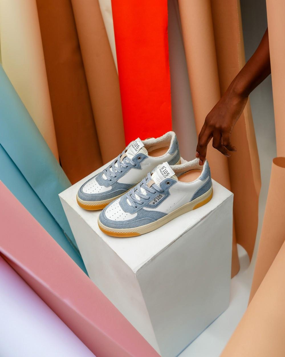 0'105 sneakers hazel