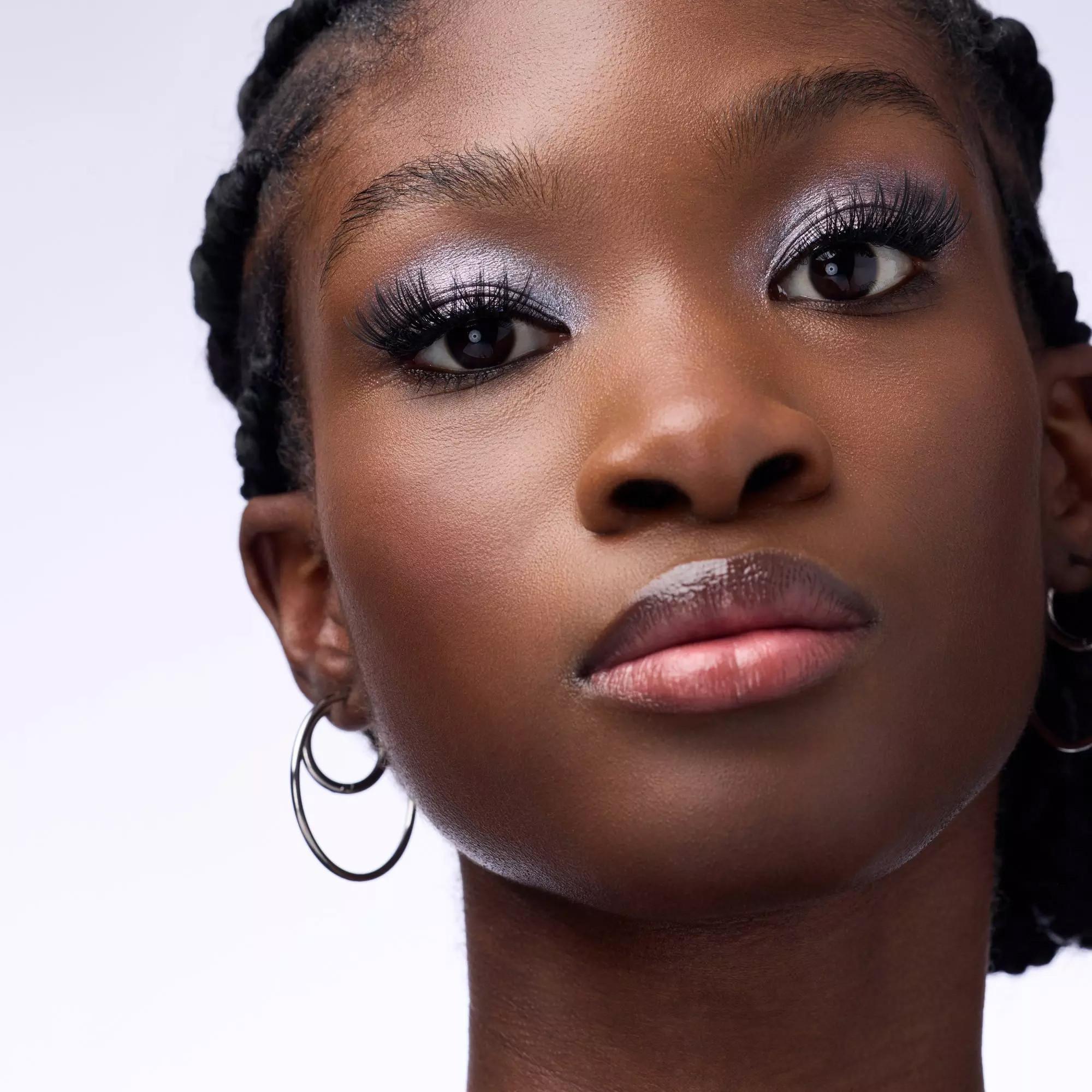 CATRICE Faked Volume Cluster Lashes