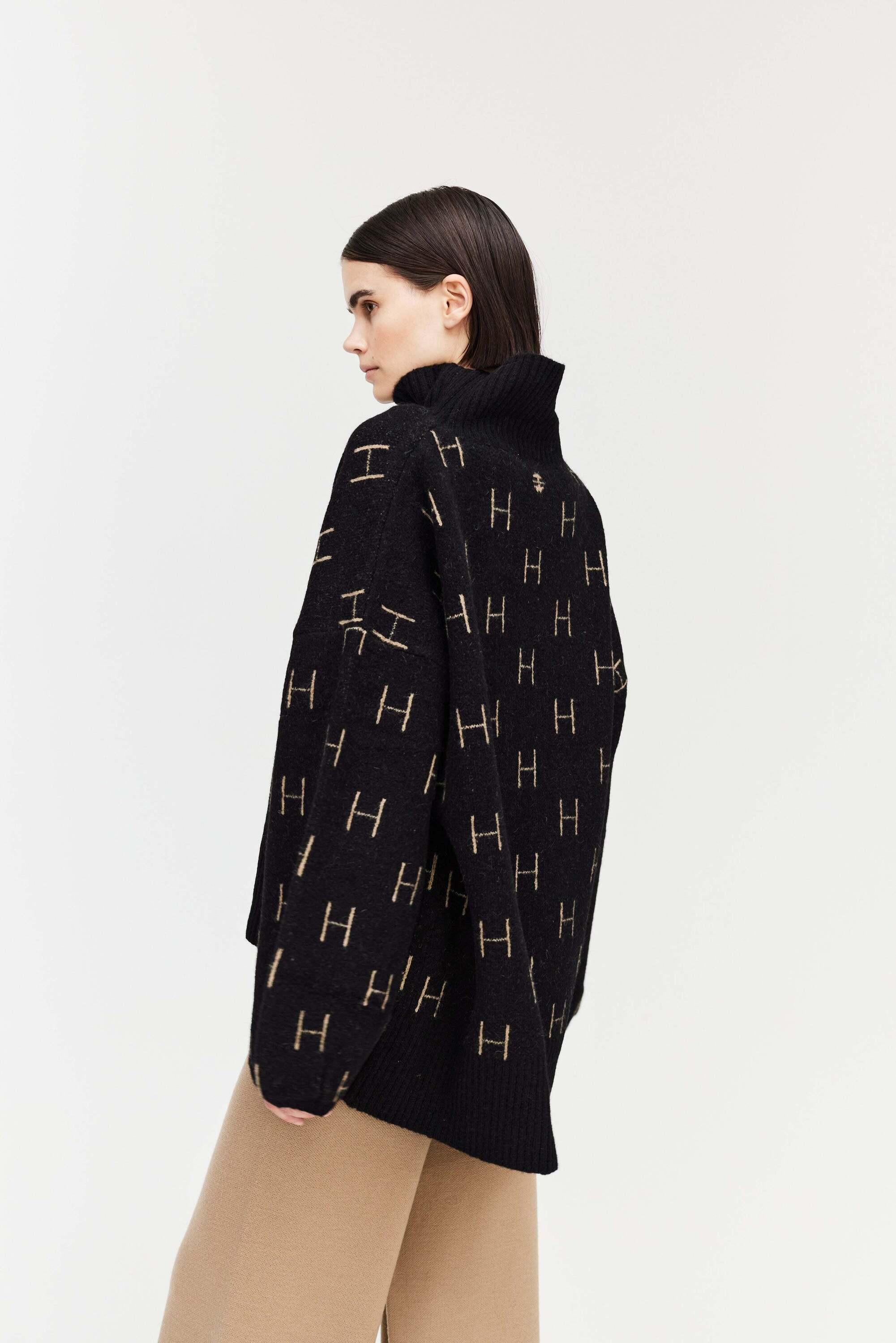 Hést Pullover FAM Sweater Short