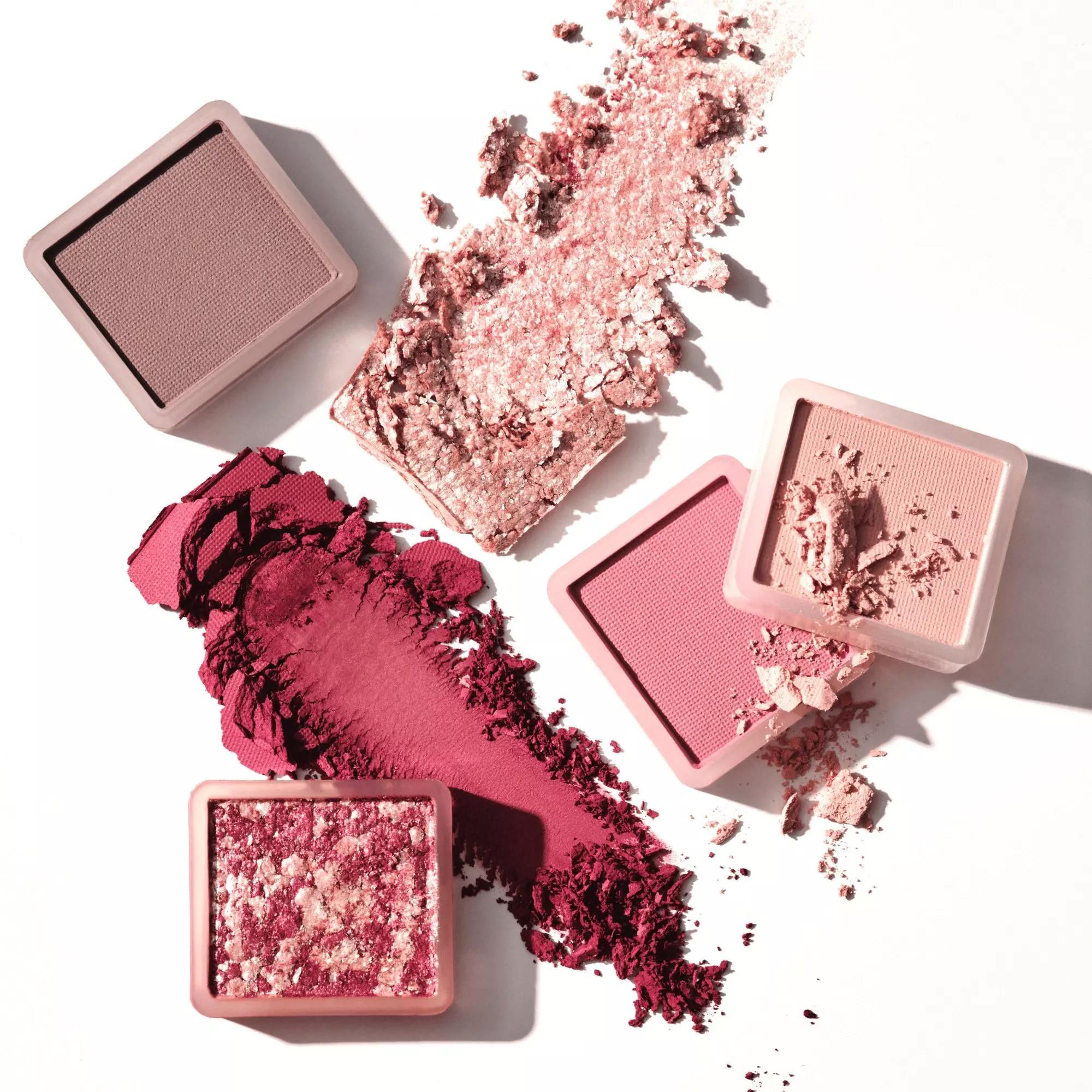 CATRICE Tiny Treasures Eyeshadow Palette