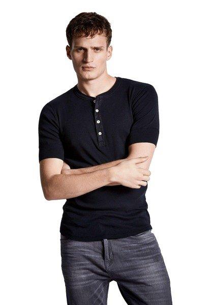 Schiesser Revival Retro Bequem sitzendes Henley T-Shirt