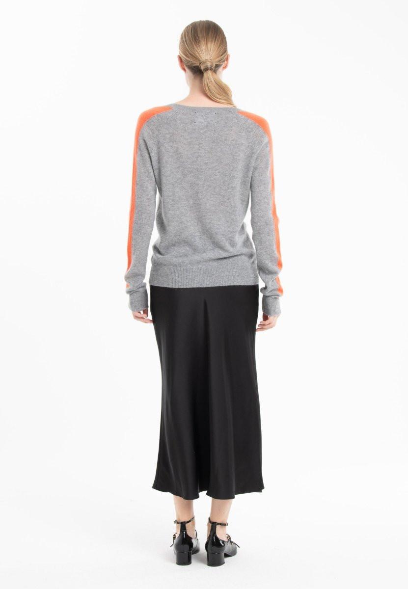Studio Cashmere8 RIA 1 V-Ausschnitt Pullover mit Streifen an den Ärmeln - 100% Kaschmir