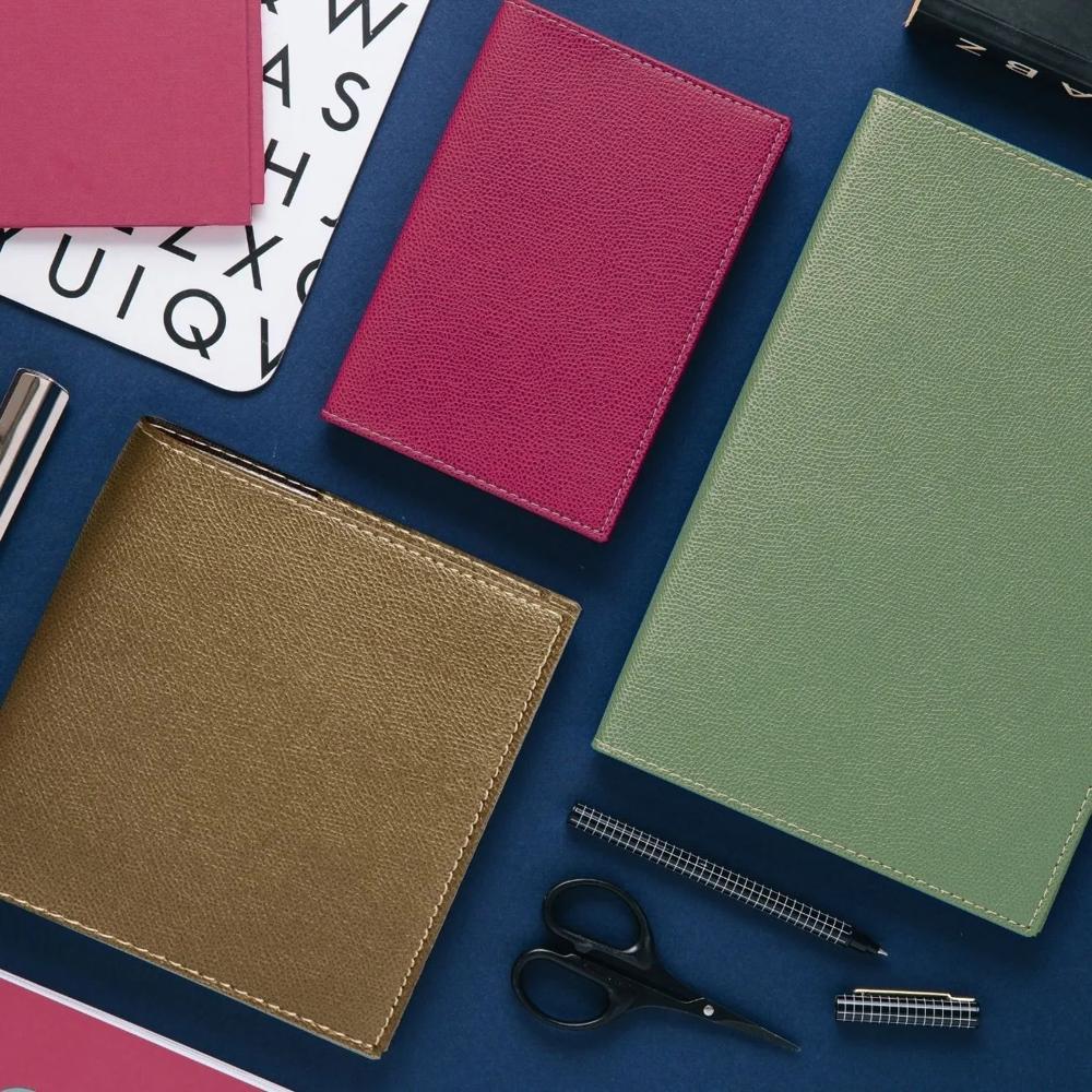 QUO-VADIS Quo Vadis - Terminkalender - 2025 - Executif - Die Woche Planning - Deutsch - Club - Rosa - Dez/Dez - 16x16 cm - Clairefontaine-Papier Weiß - Hergestellt in Frankreich