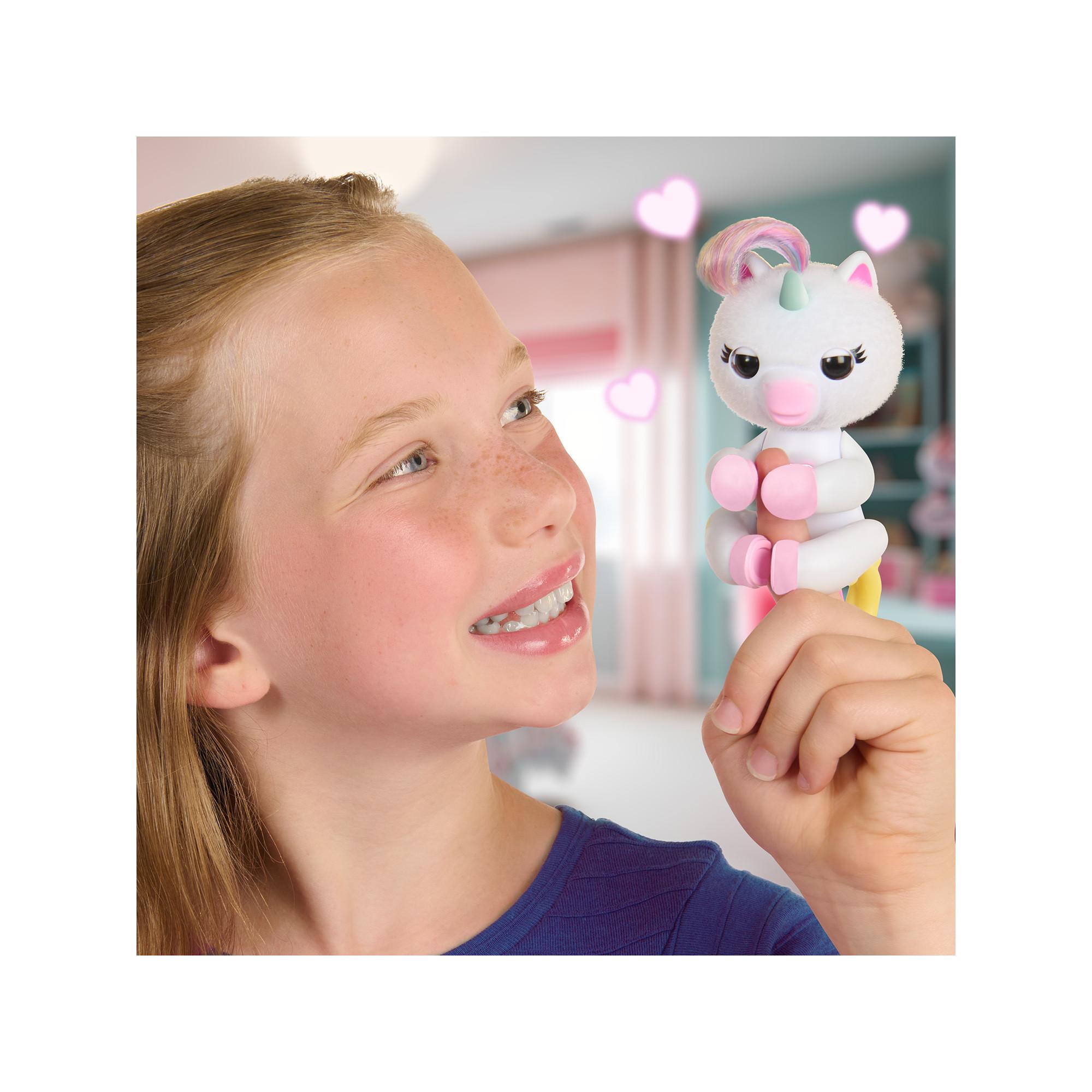 Wow Wee Fingerling Unicorn Lulu