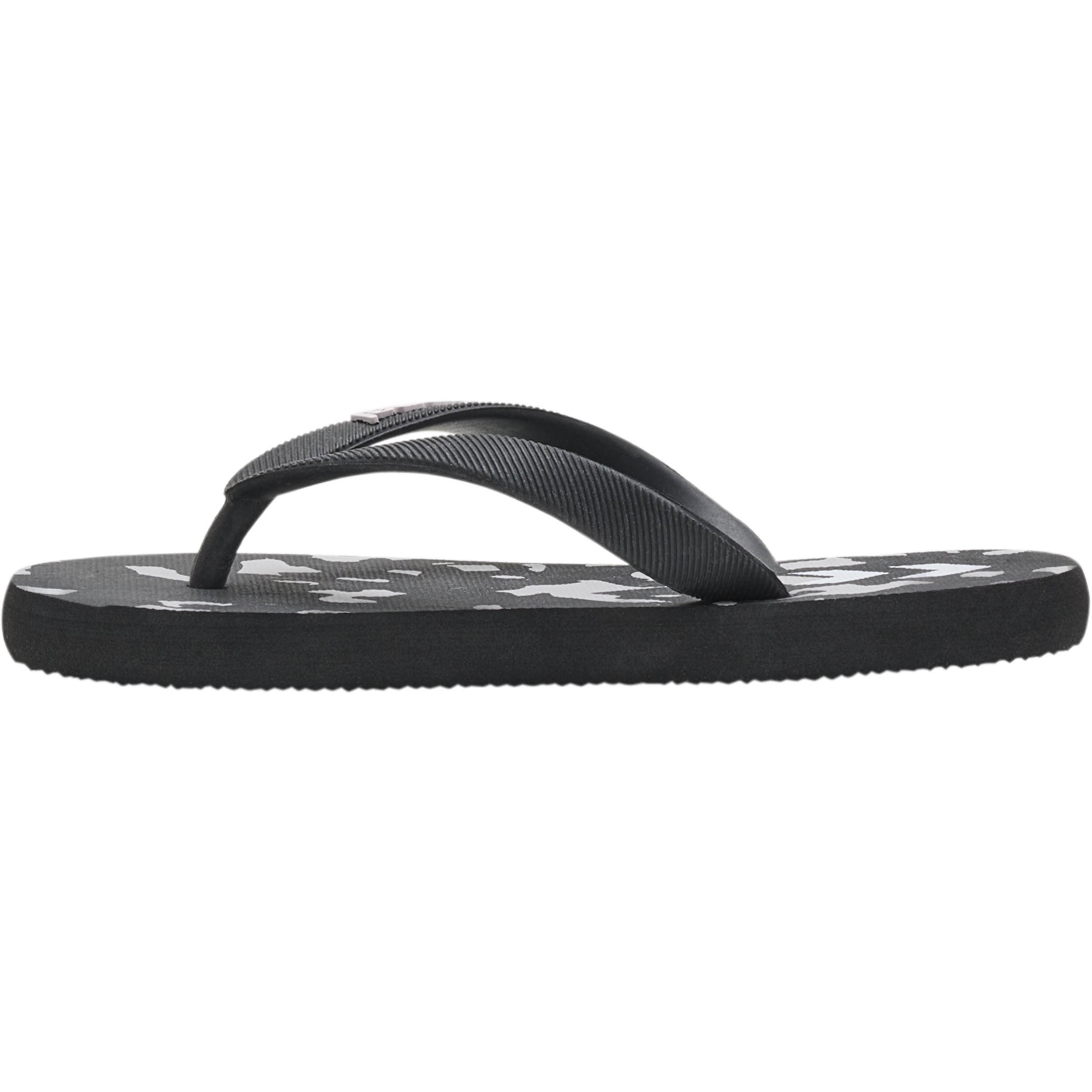 Hummel flip-flops kind
