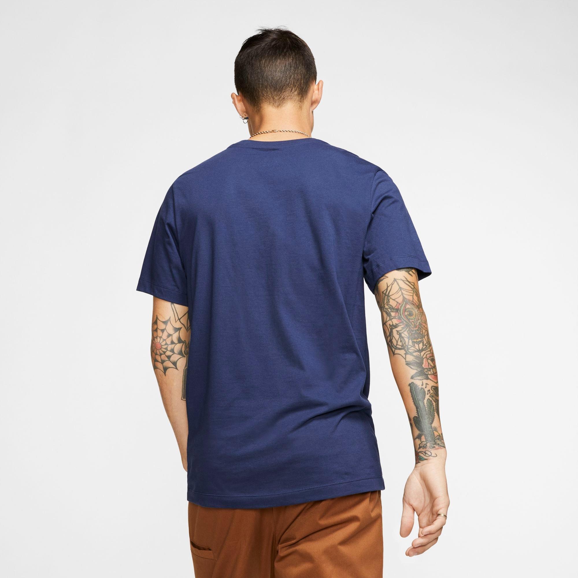 NIKE Sportswear Club\n T-Shirt, Rundhals, kurzarm