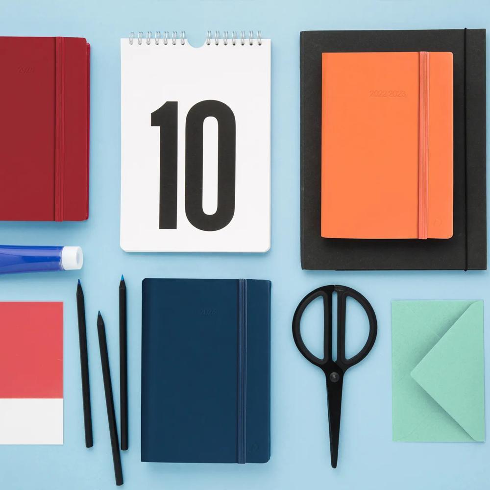 QUO-VADIS Quo Vadis - Terminkalender - 2025 - Geschäft Prestige - Die Woche Planning - Mehrsprachig - Silk - Blau - Dez/Dez - 10x15 cm - Clair efontaine-Papier Elfenbein - Hergestellt in Frankreich