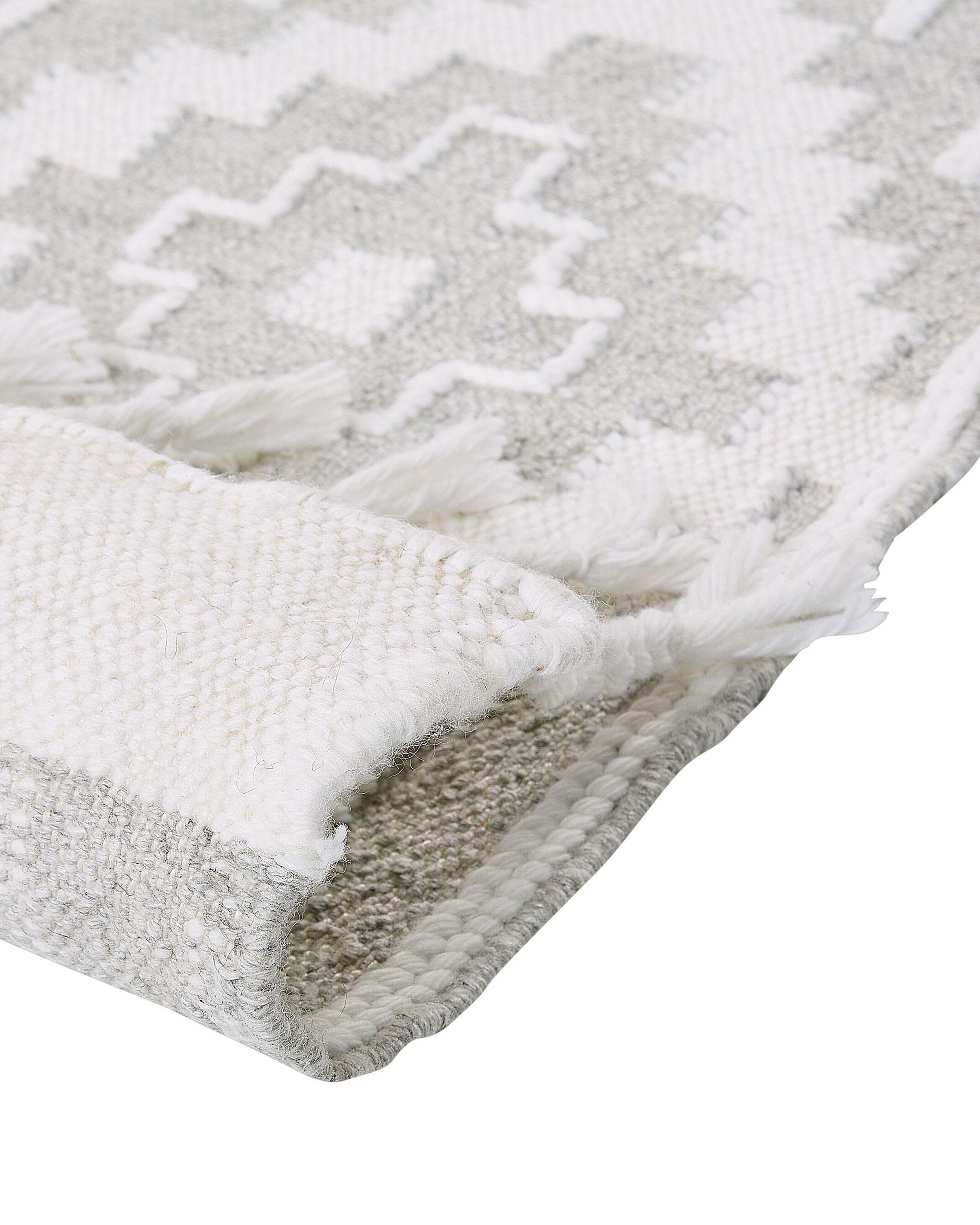 Beliani Outdoorteppich aus Kunststoff Retro TABIAT