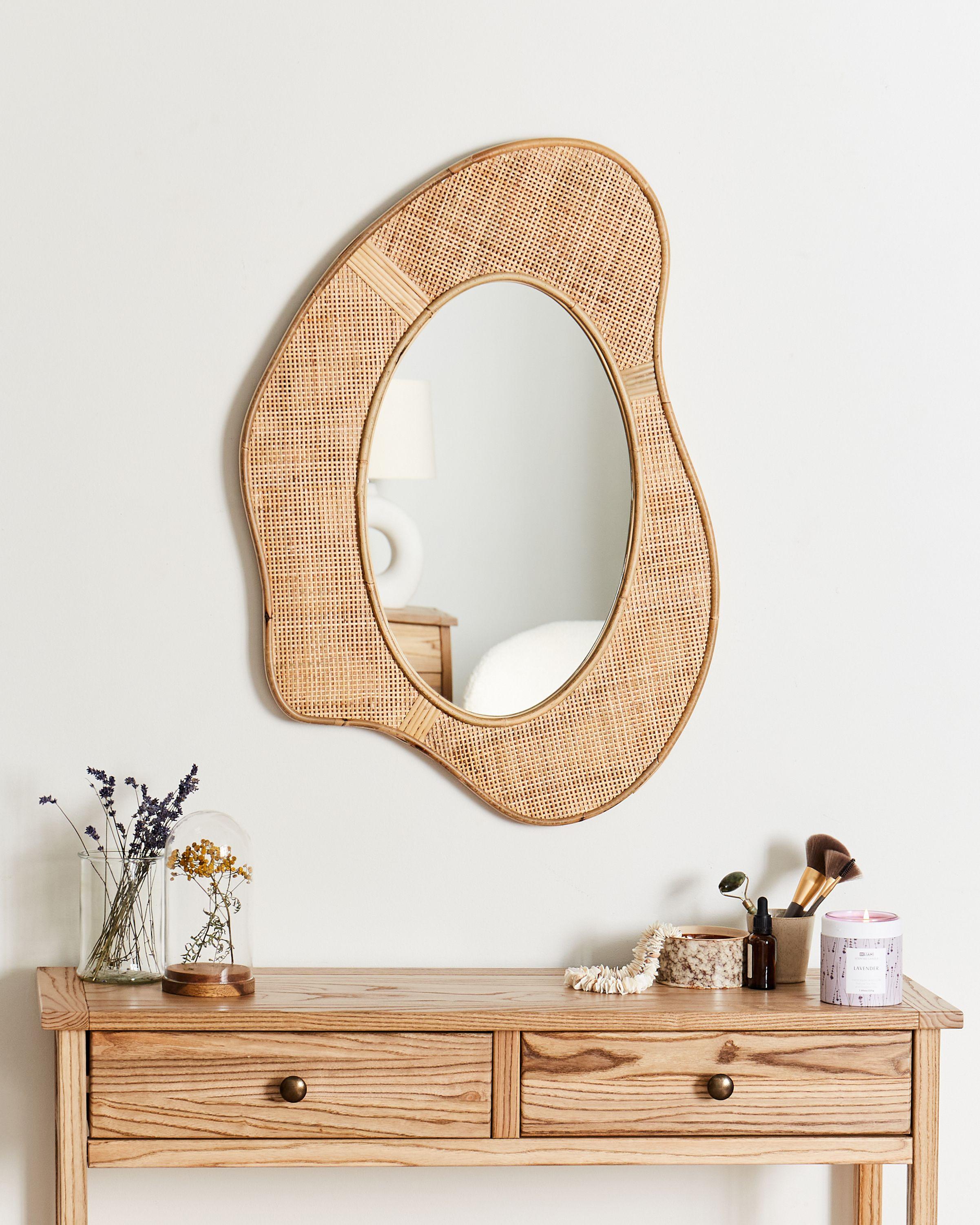 Beliani Wandspiegel aus Rattan Retro DORNES