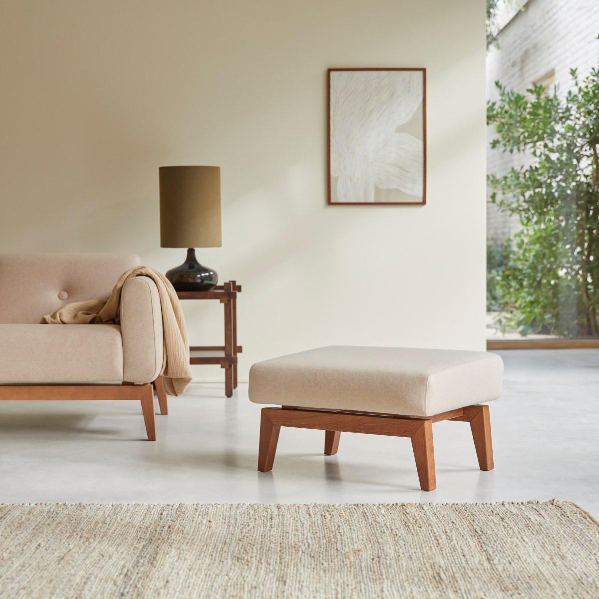 Tikamoon Fußhocker aus massivem Eichenholz und ungebleichter Wolle Bjorn