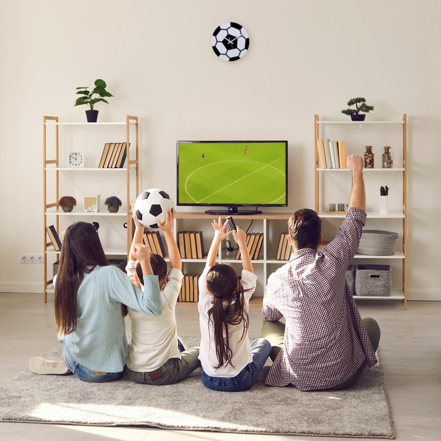 B2X Wanduhr Fußball