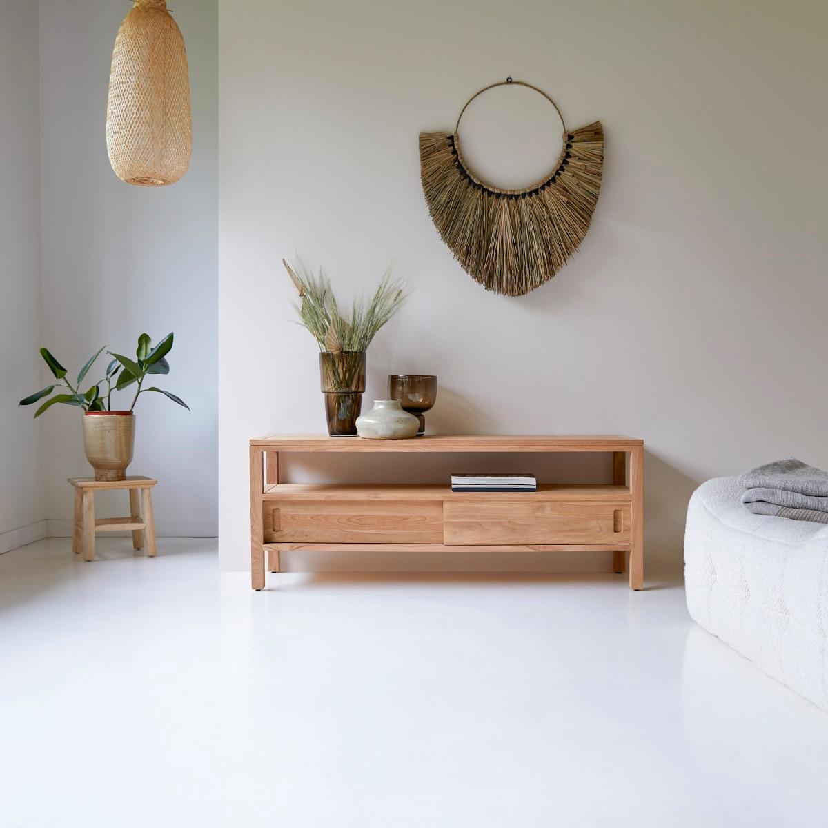 Tikamoon TV Schrank aus massivem Teakholz 130 cm Anton