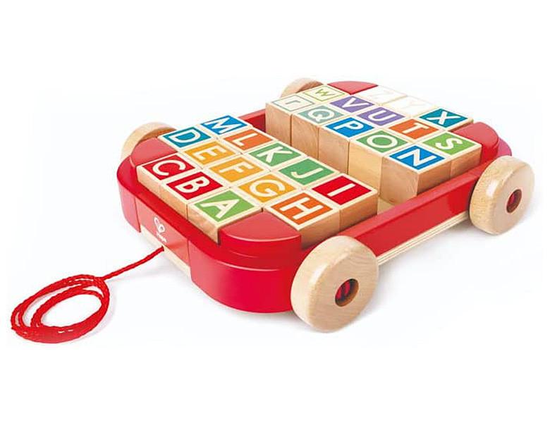 Hape Kleinkind Buchstabenbauklötze im Nachziehwagen