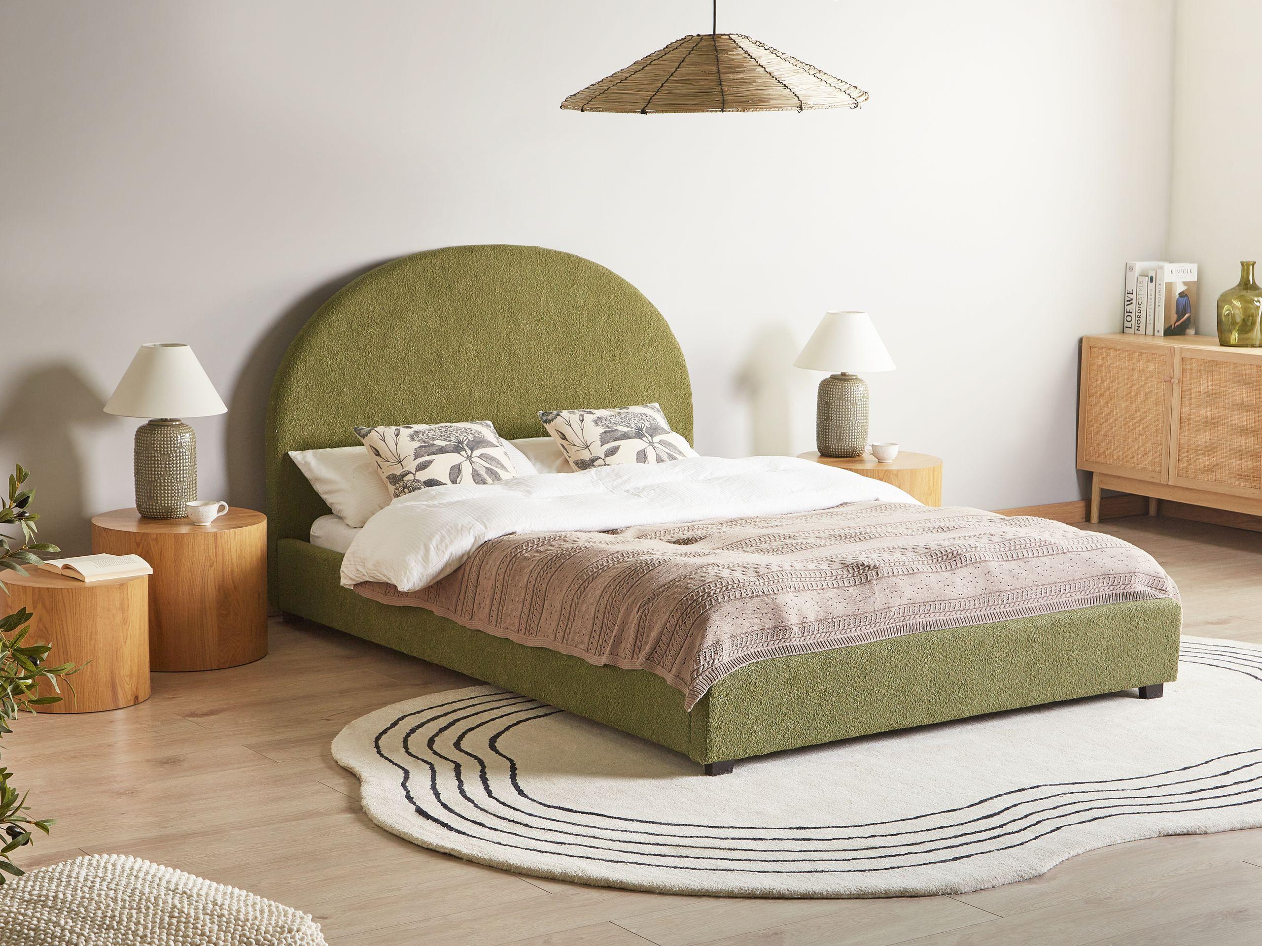 Beliani Bett mit Lattenrost aus Bouclé Retro VAUCLUSE