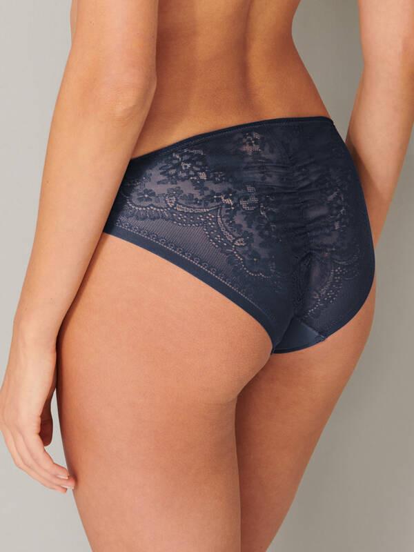 Schiesser Invisible Lace Slip