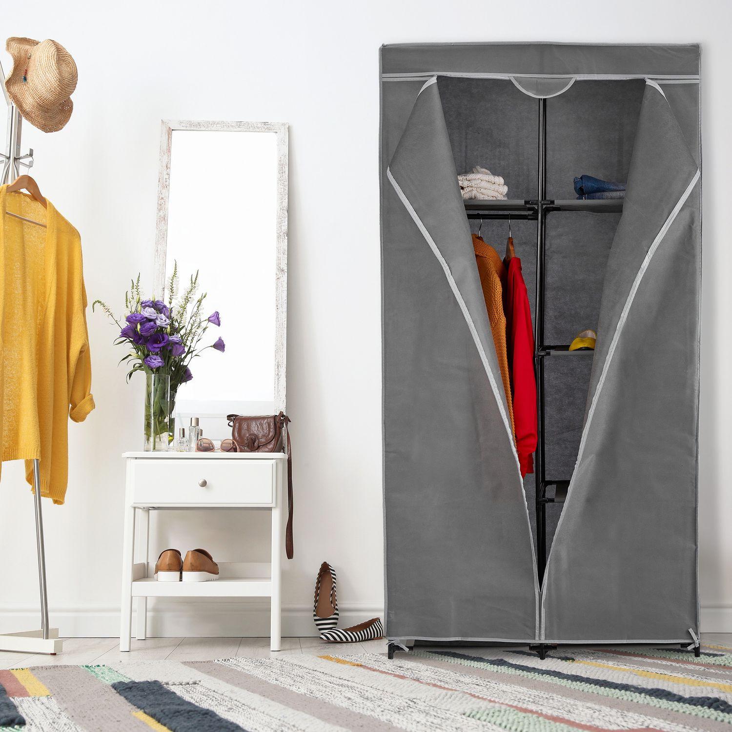 B2X Kleiderschrank geschlossen