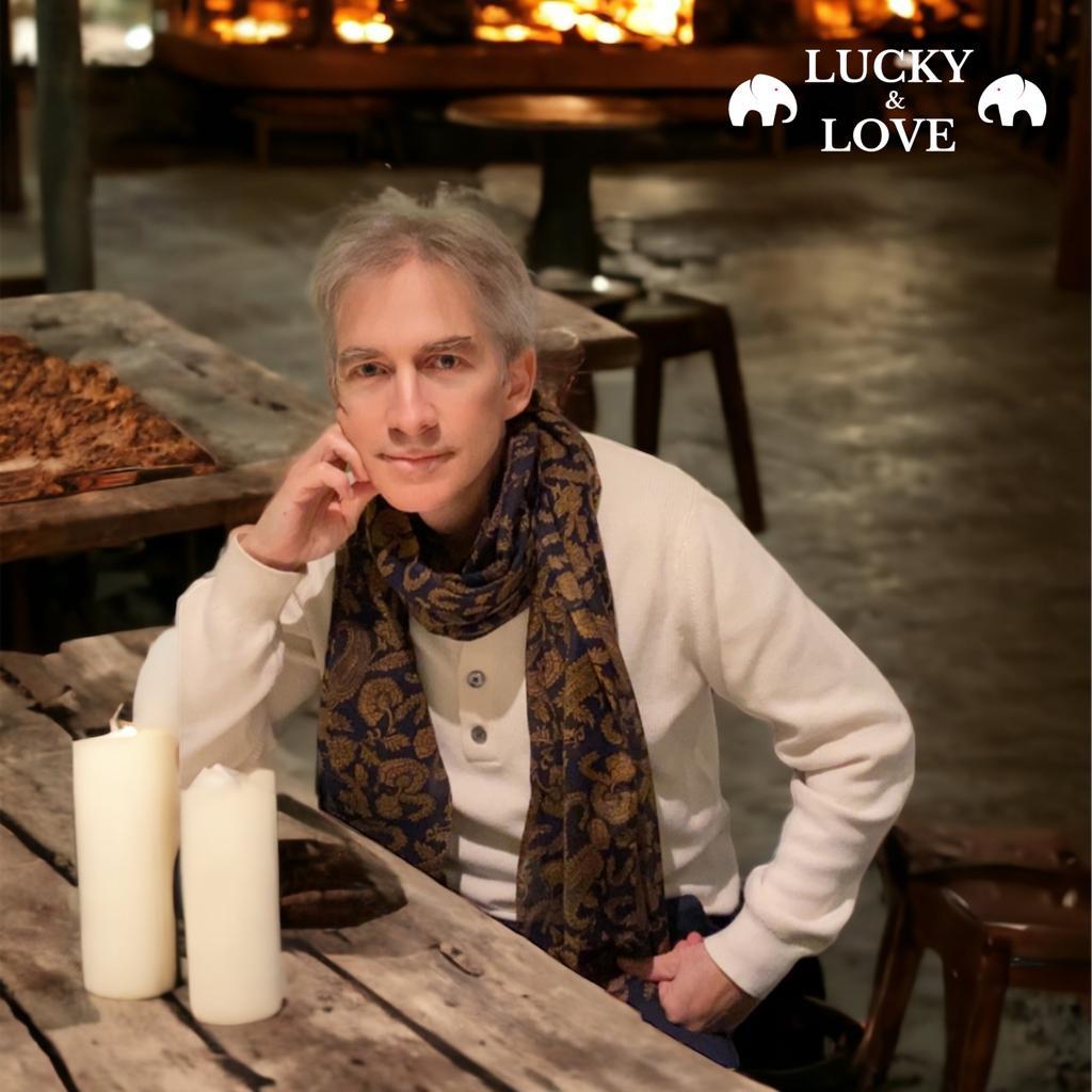 LUCKY & LOVE Merino-Schal Pangpema