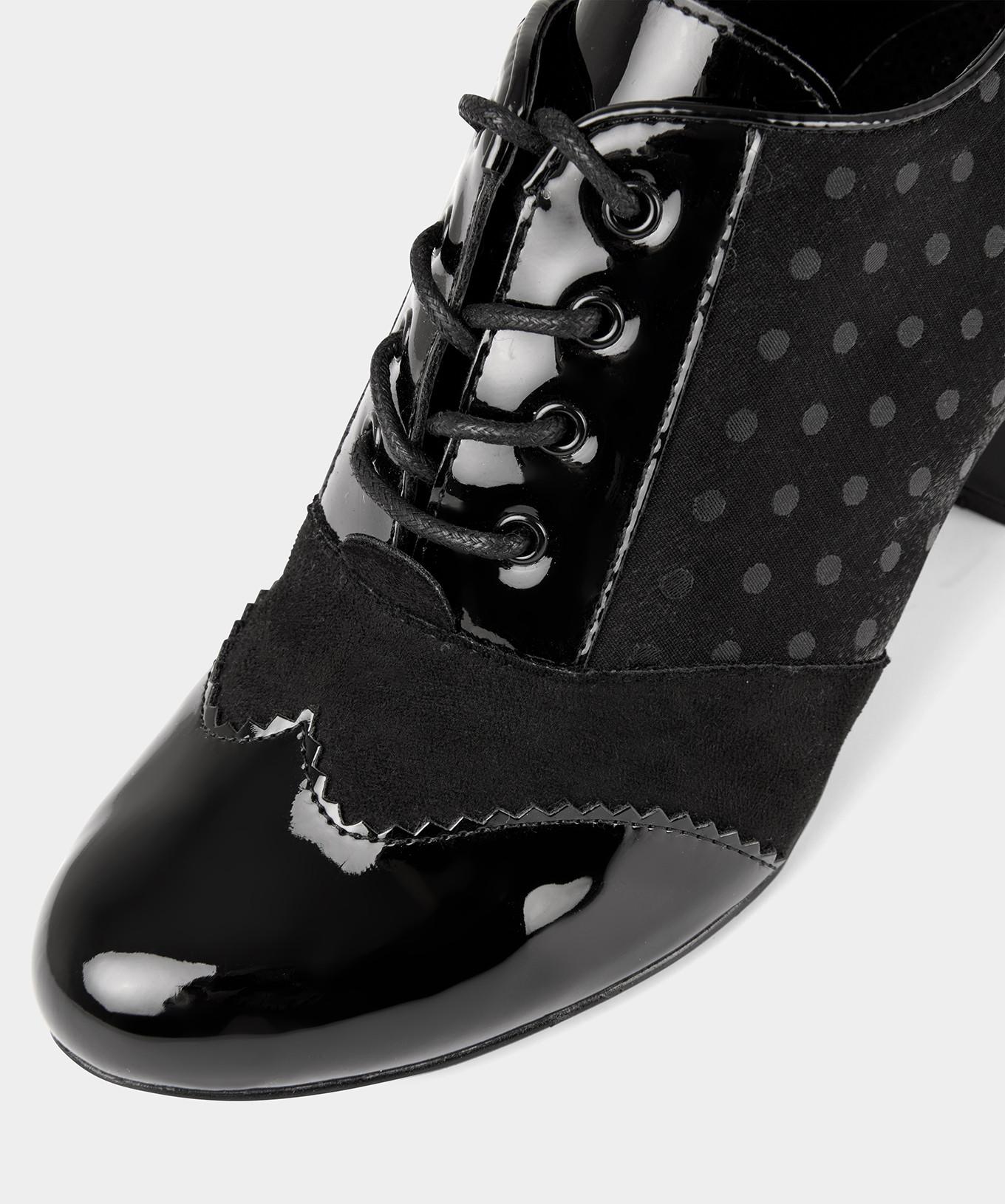 Joe Browns Schnürschuhe mit Polka-Dot-Details