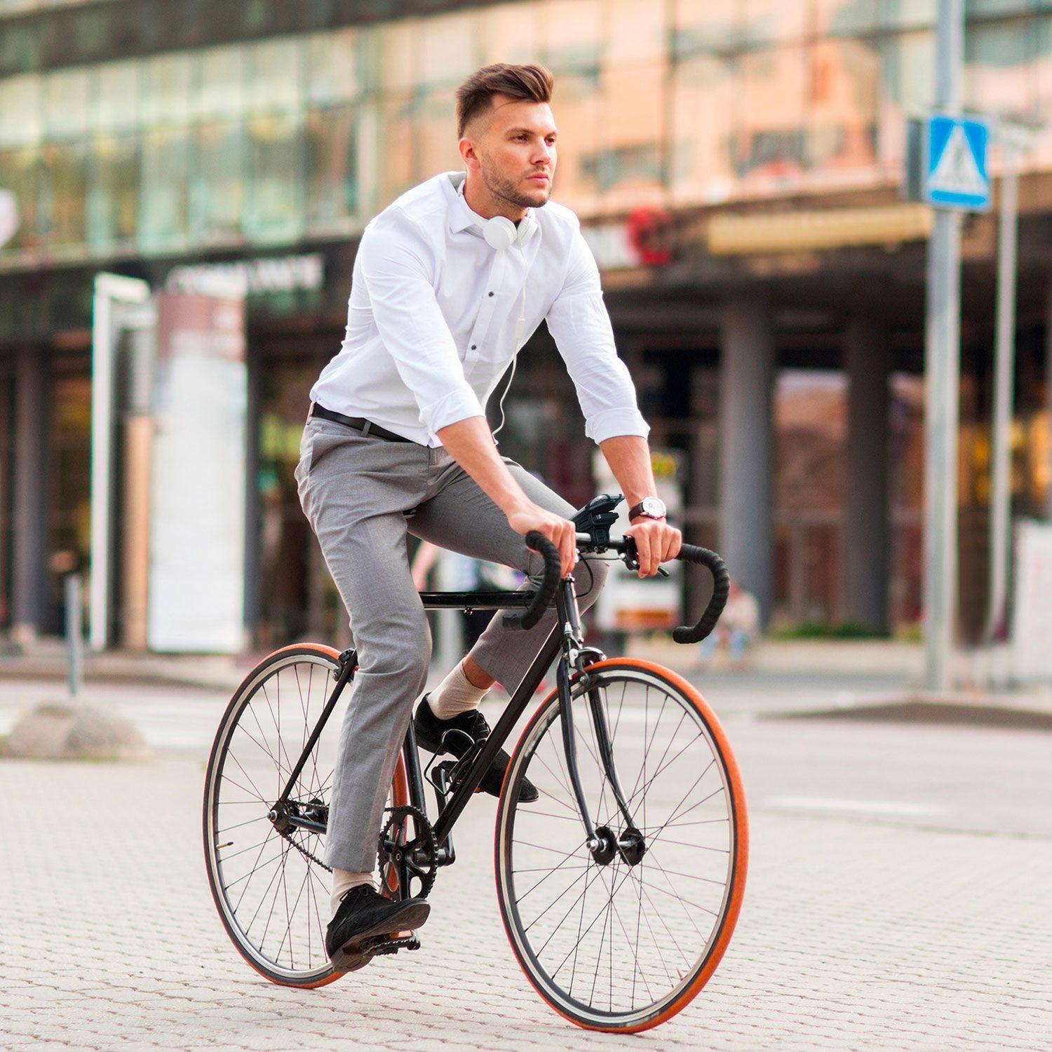 Celly Fahrrad-/E-Scooter-Halterung mit integrierter Powerbank
