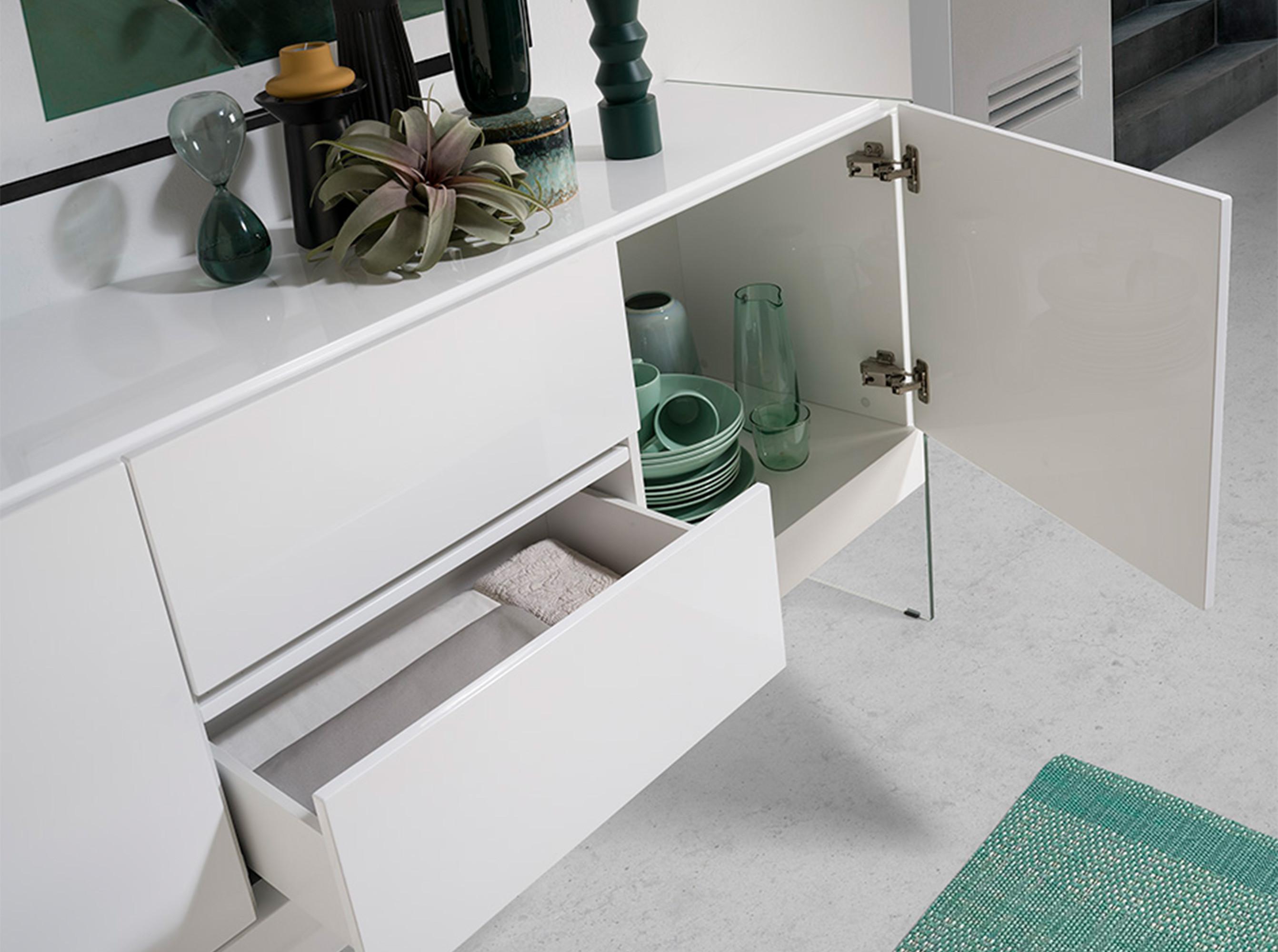 ANGEL CERDA Weißes Sideboard mit Glasseiten