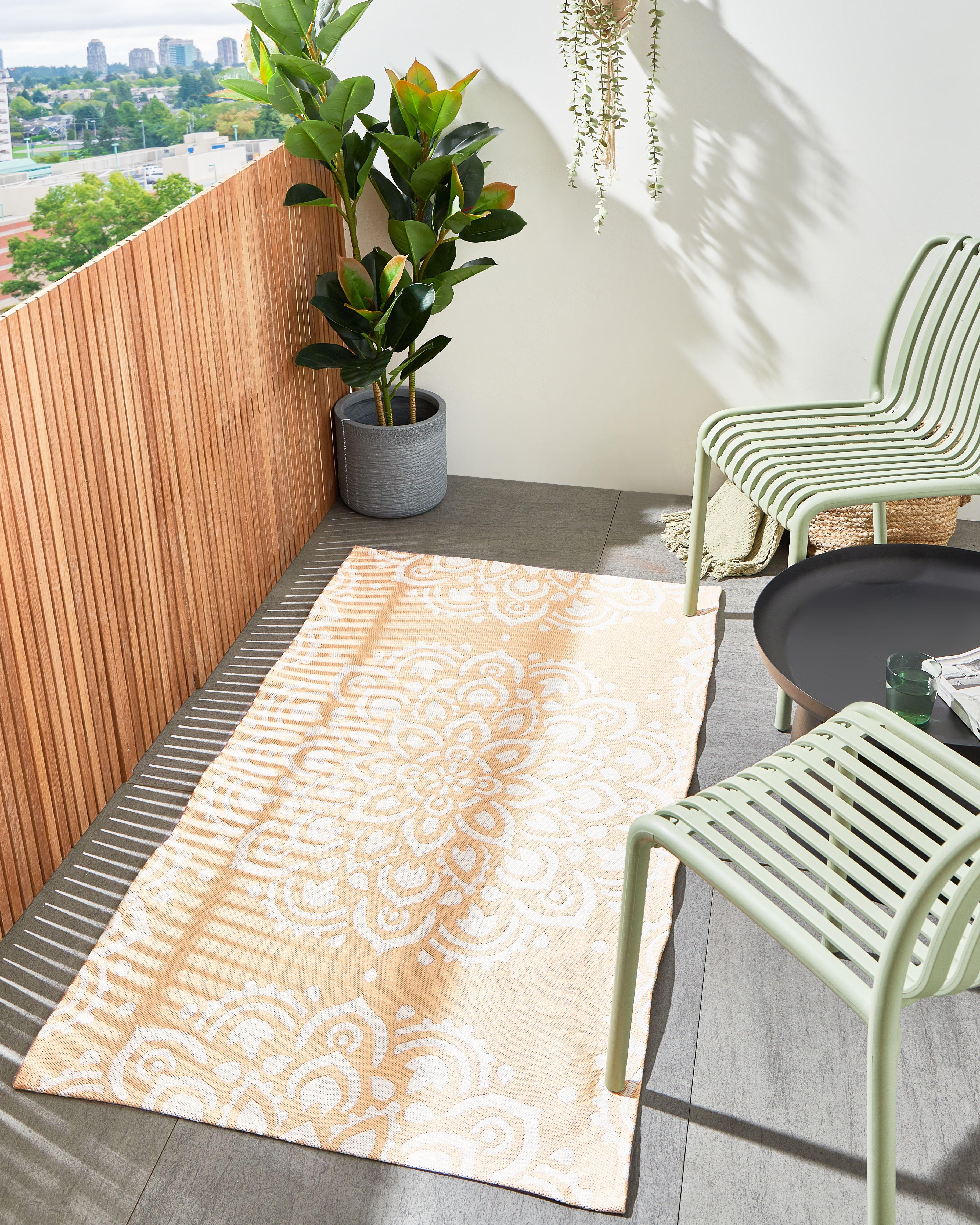 Beliani Outdoorteppich aus Polypropylen Modern KARWAR