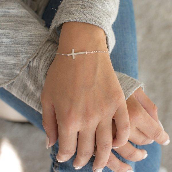 Rafaela Donata Armband Kreuz