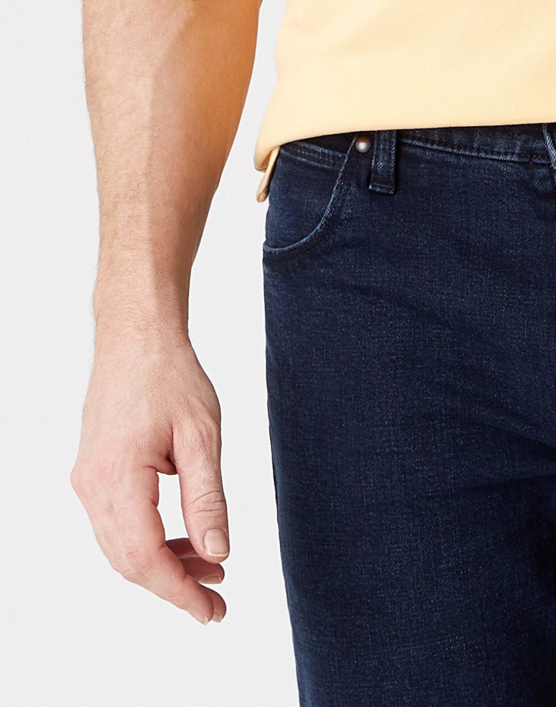 Wrangler Straight Leg Jeans