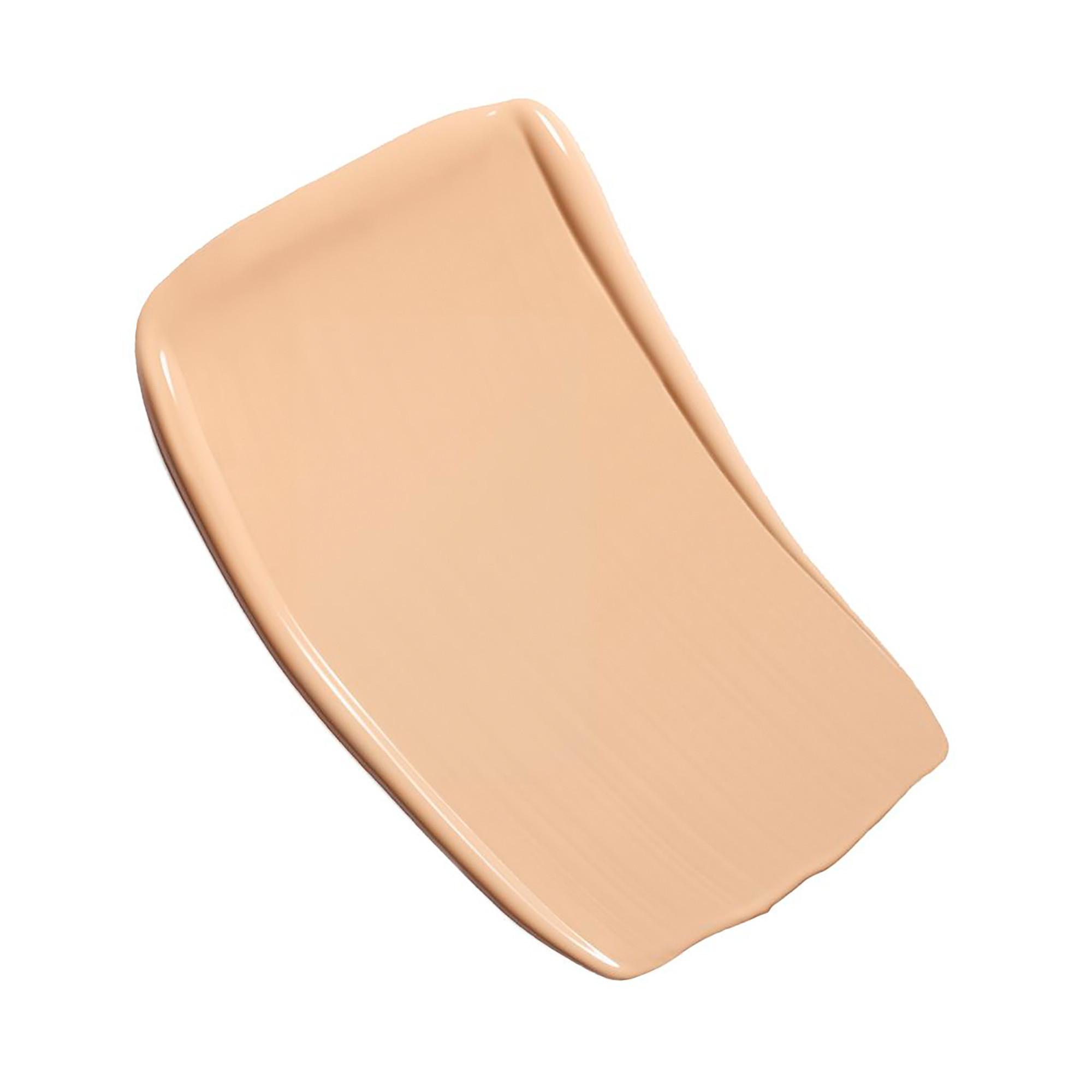 CHANEL N°1 DE CHANEL REVITALISIERENDE FOUNDATION verleiht leuchtkraft - spendet feuchtigkeit - schützt