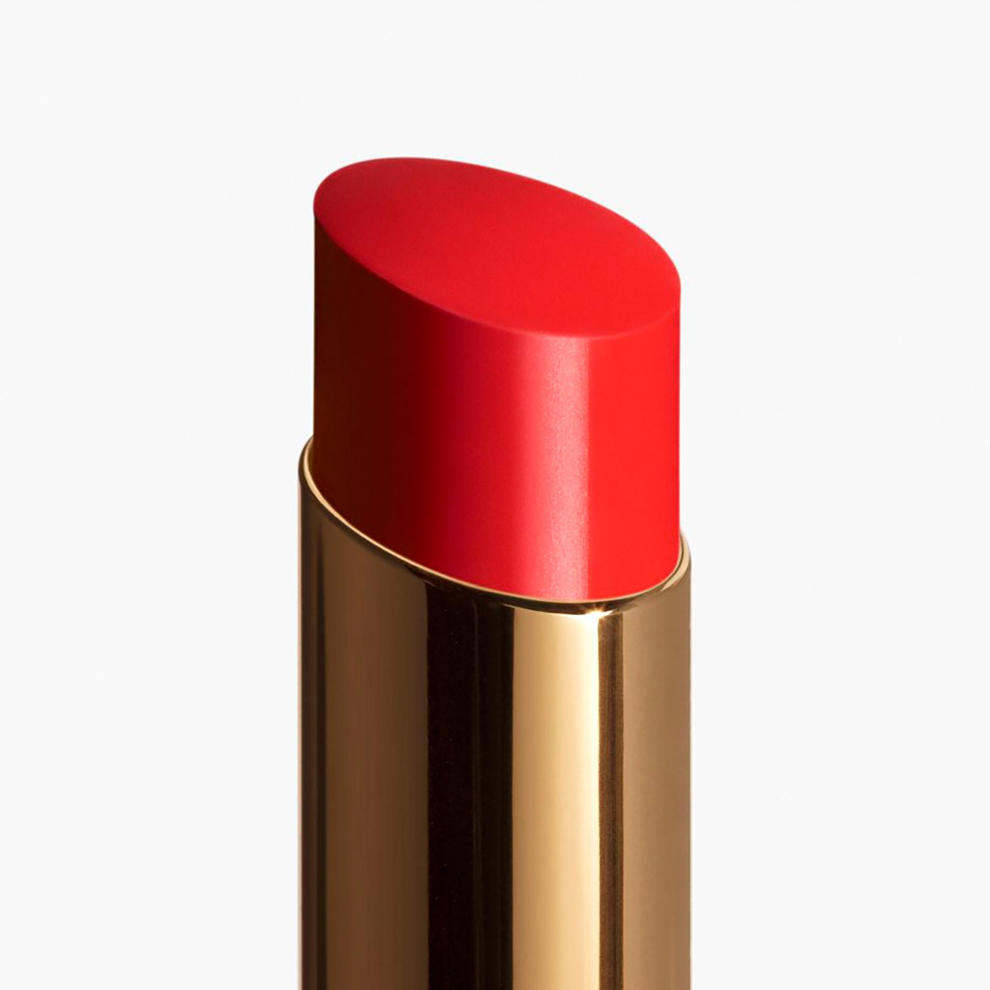 CHANEL ROUGE COCO FLASH colour, shine, intensity in a flash