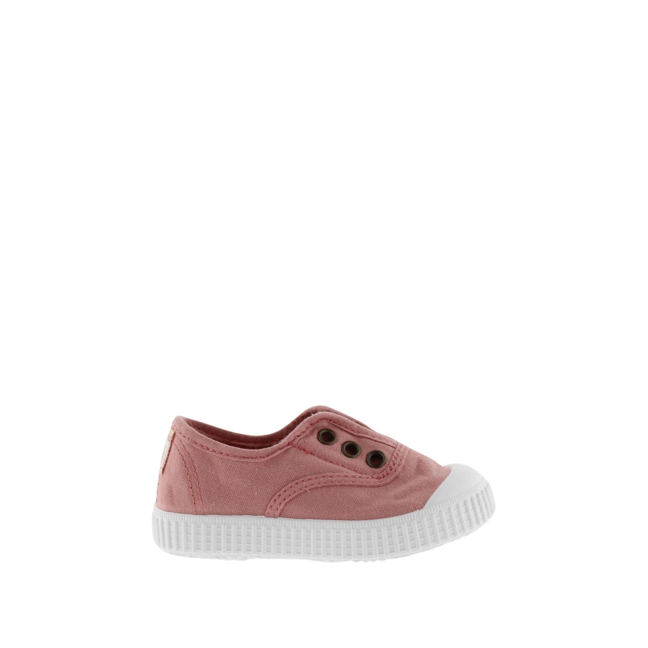 Victoria sneakers 1915