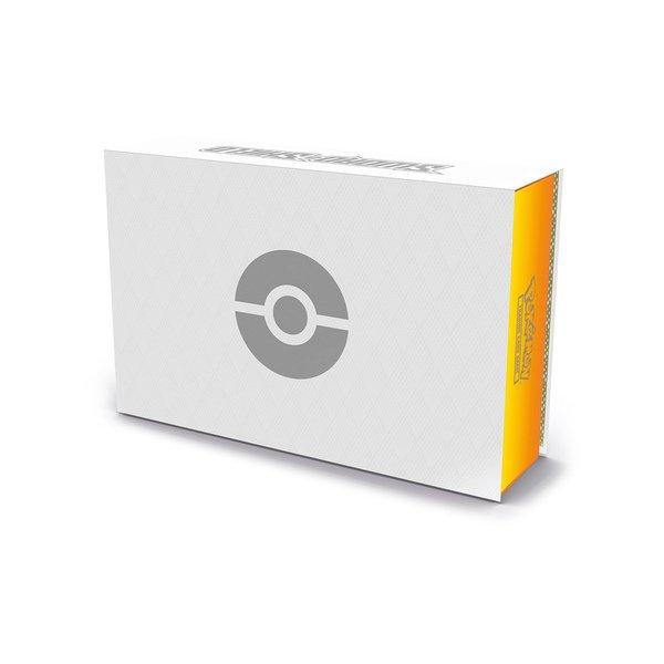 Pokémon Charizard Ultra Premium Collection