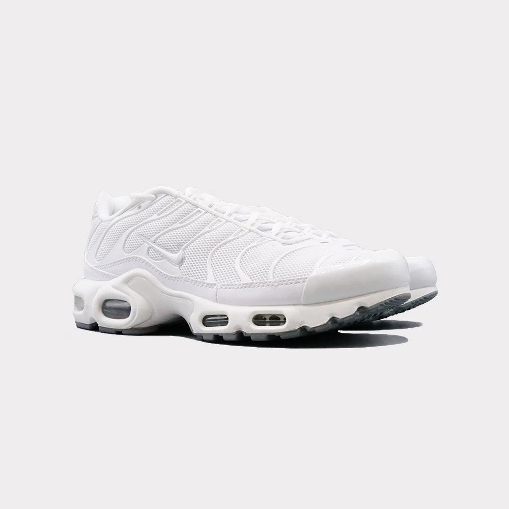 NIKE Air Max Plus - Triple White