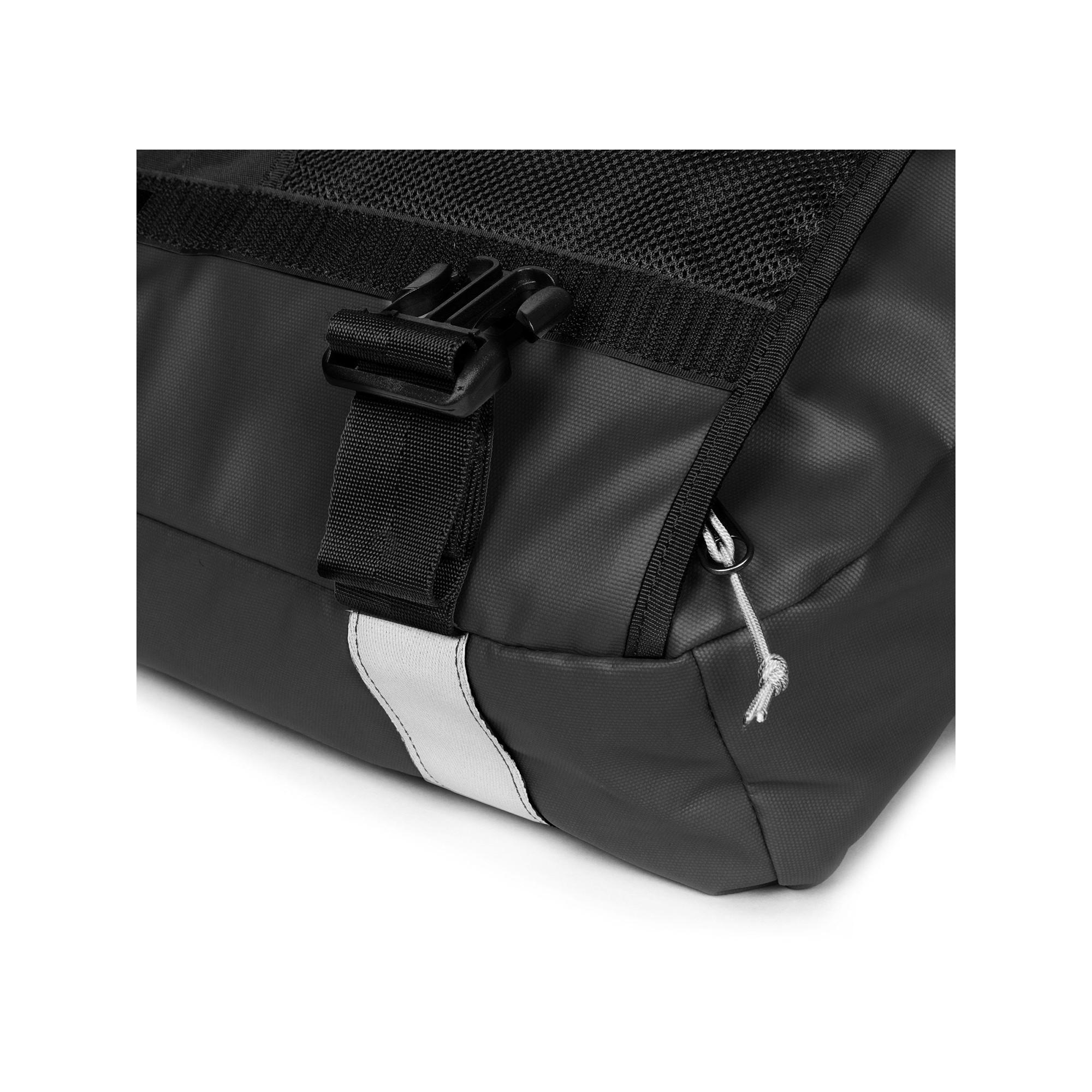 Eastpak Schultertasche Messer Bike