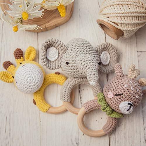 Activity-board Gehäkelte Babyrassel Häkeln Holz Greifling Baby Rassel Geschenk zur Geburt Handmade
