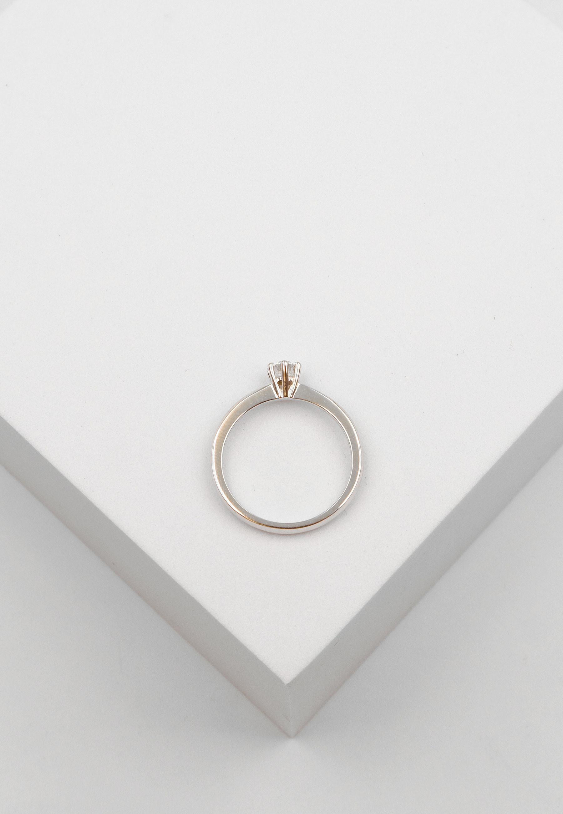 MUAU Schmuck Ring Weissgold 750