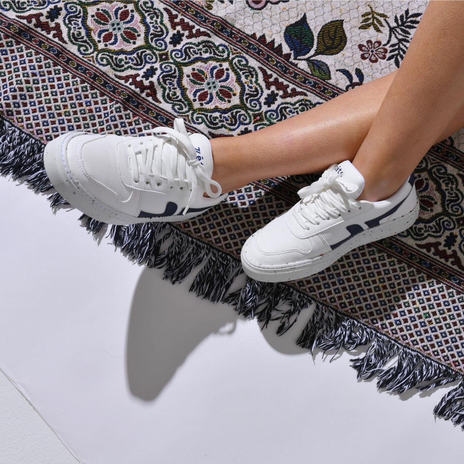 ZÈta Niedrige Sneakers ALPHA