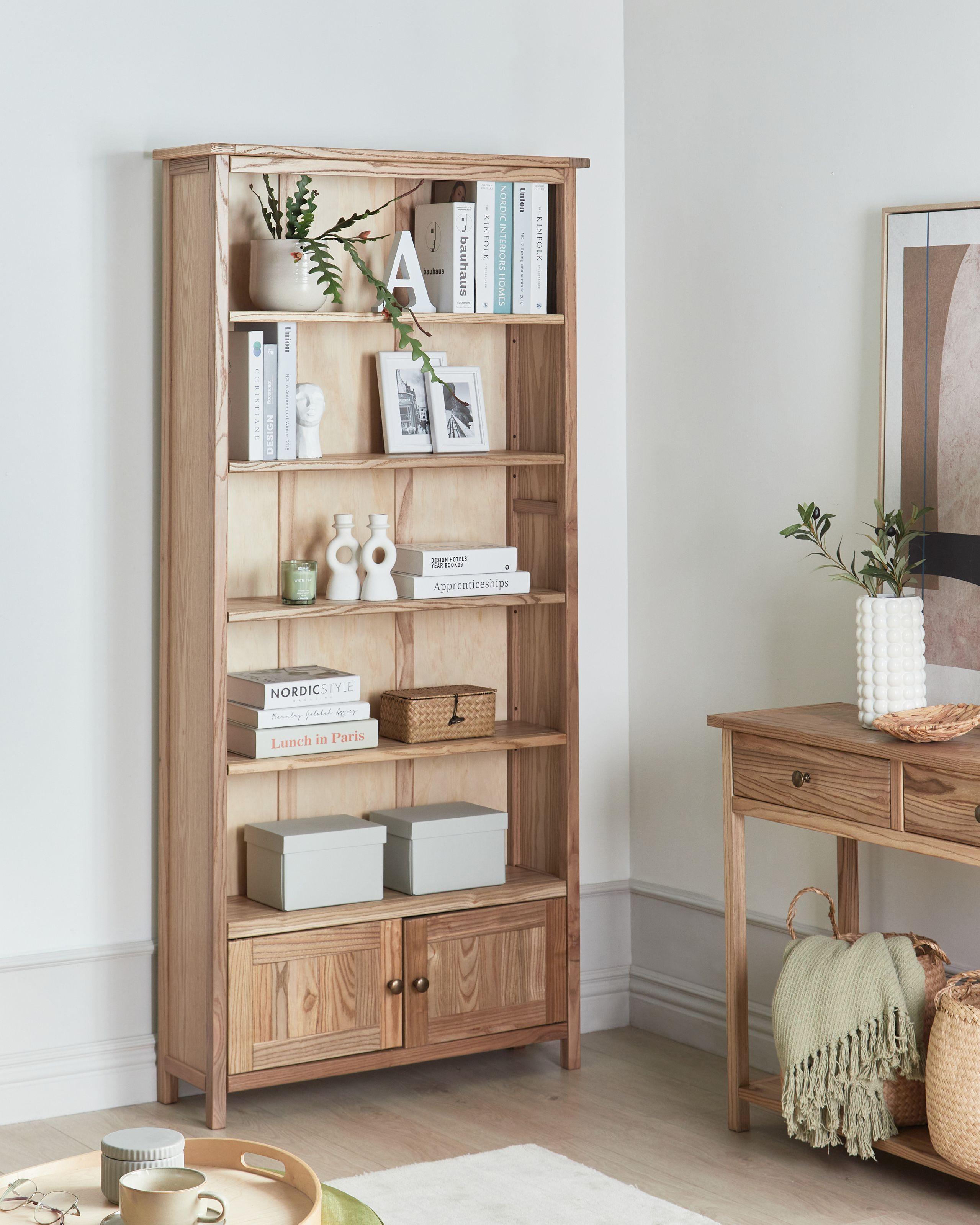 Beliani Bücherregal aus Sassafrasholz Rustikal SALTON