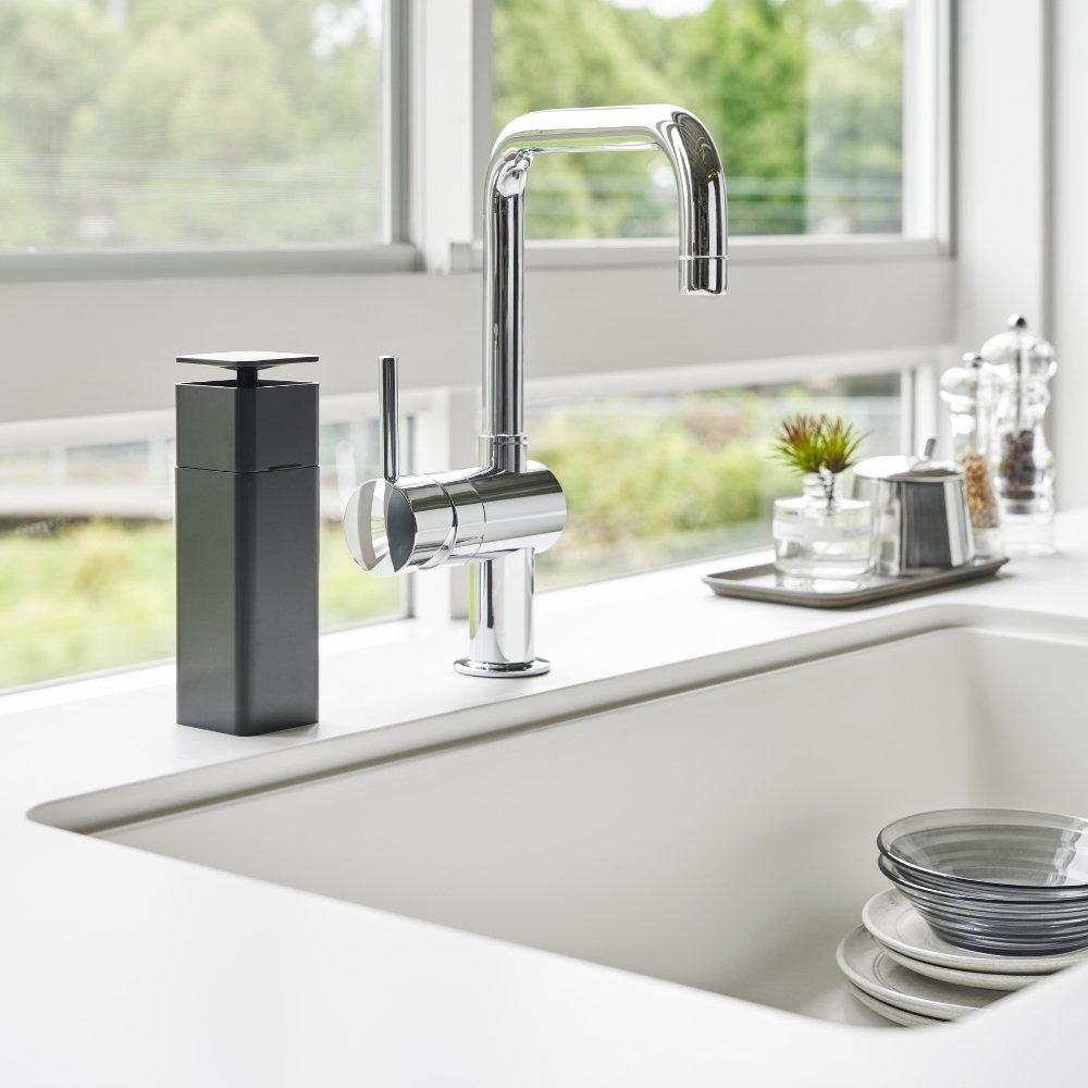 Yamazaki TOWER Seifenspender PUSH Schwarz