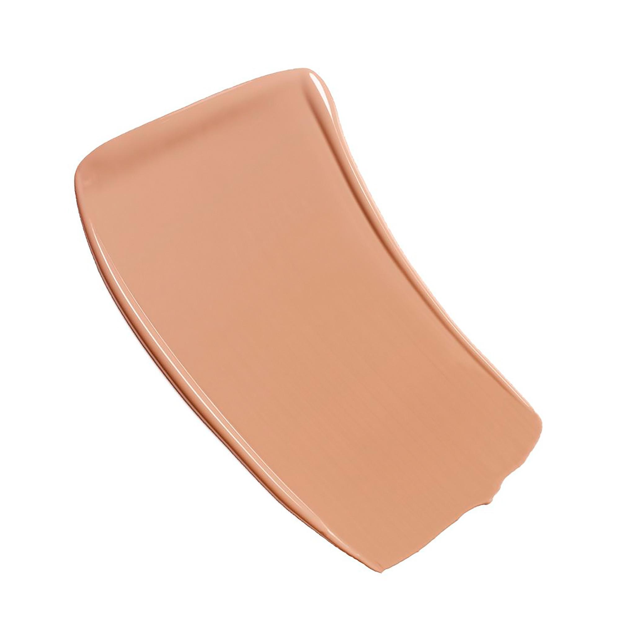 CHANEL N°1 DE CHANEL REVITALISIERENDE FOUNDATION verleiht leuchtkraft - spendet feuchtigkeit - schützt