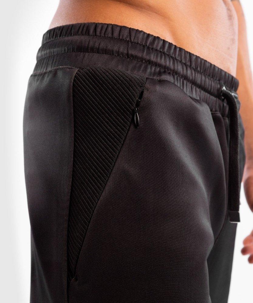 UFC VENUM Authentic Fight Week Slim Fit Jogginghose