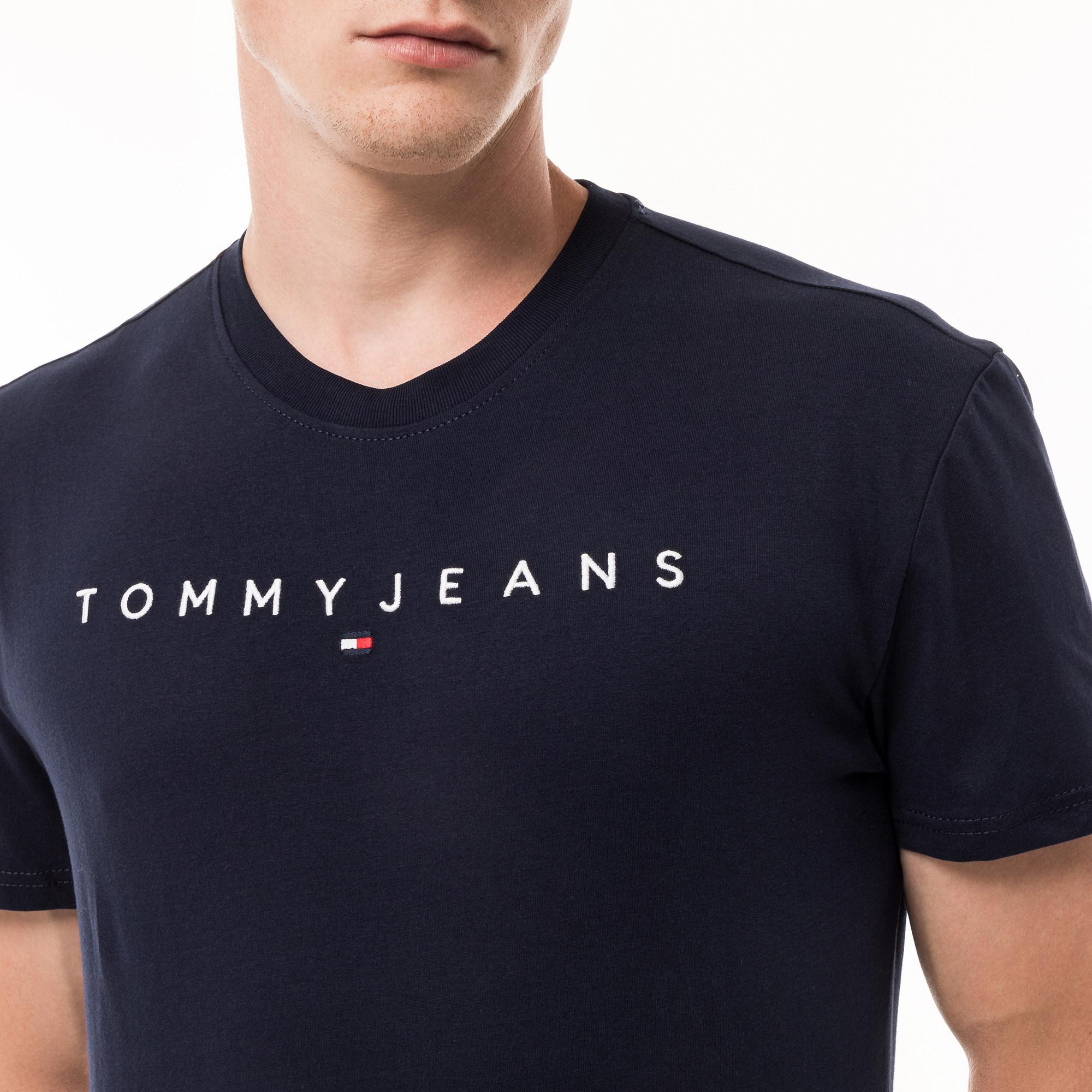 TOMMY JEANS T-Shirt mit aufgesticktem Logo