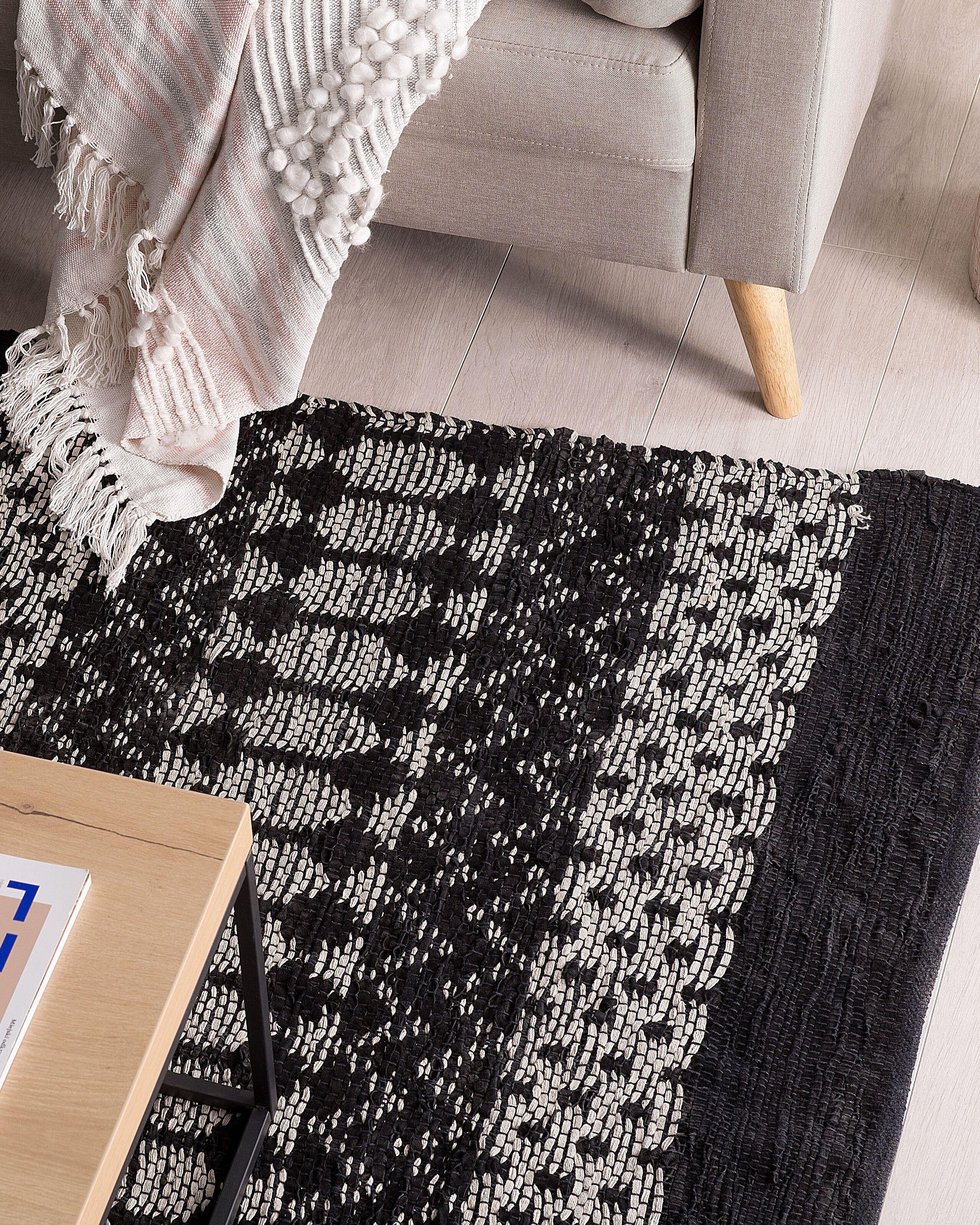 Beliani Teppich aus Echtleder Klassisch SOKUN