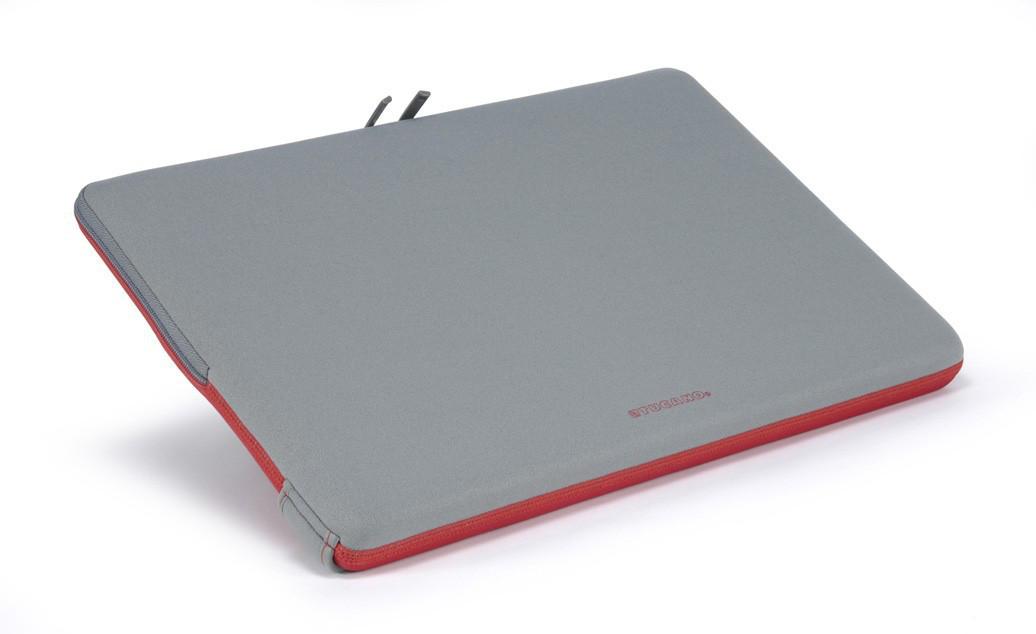 TUCANO Sleeve Charge Up für Apple MacBook Pro 17