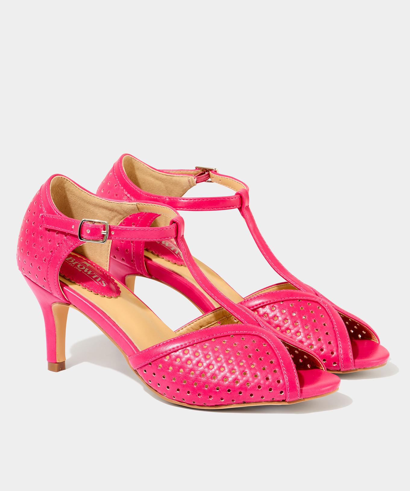 Joe Browns Laser geschnittene T-Bar Absätze