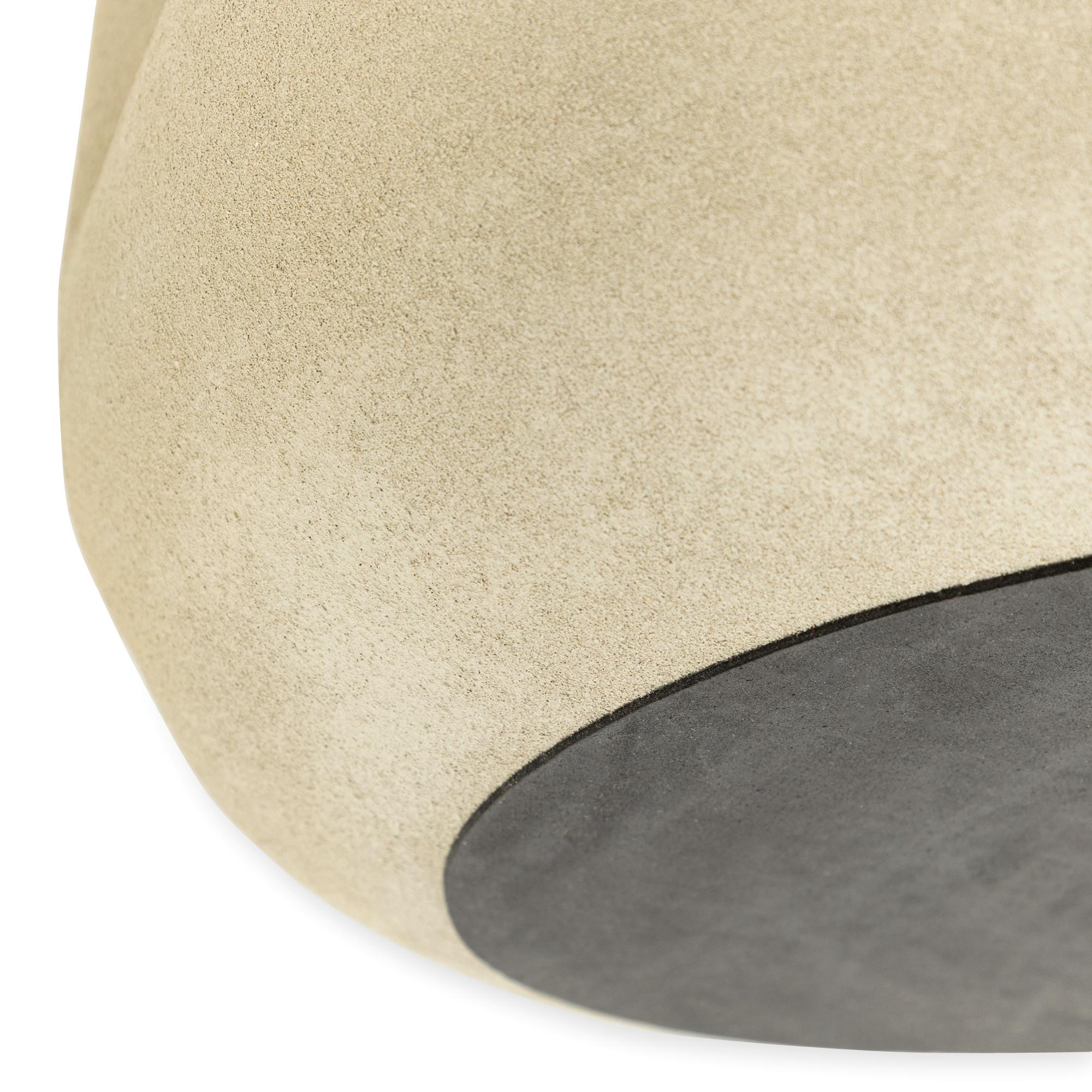 Manor Hocker Ginowana