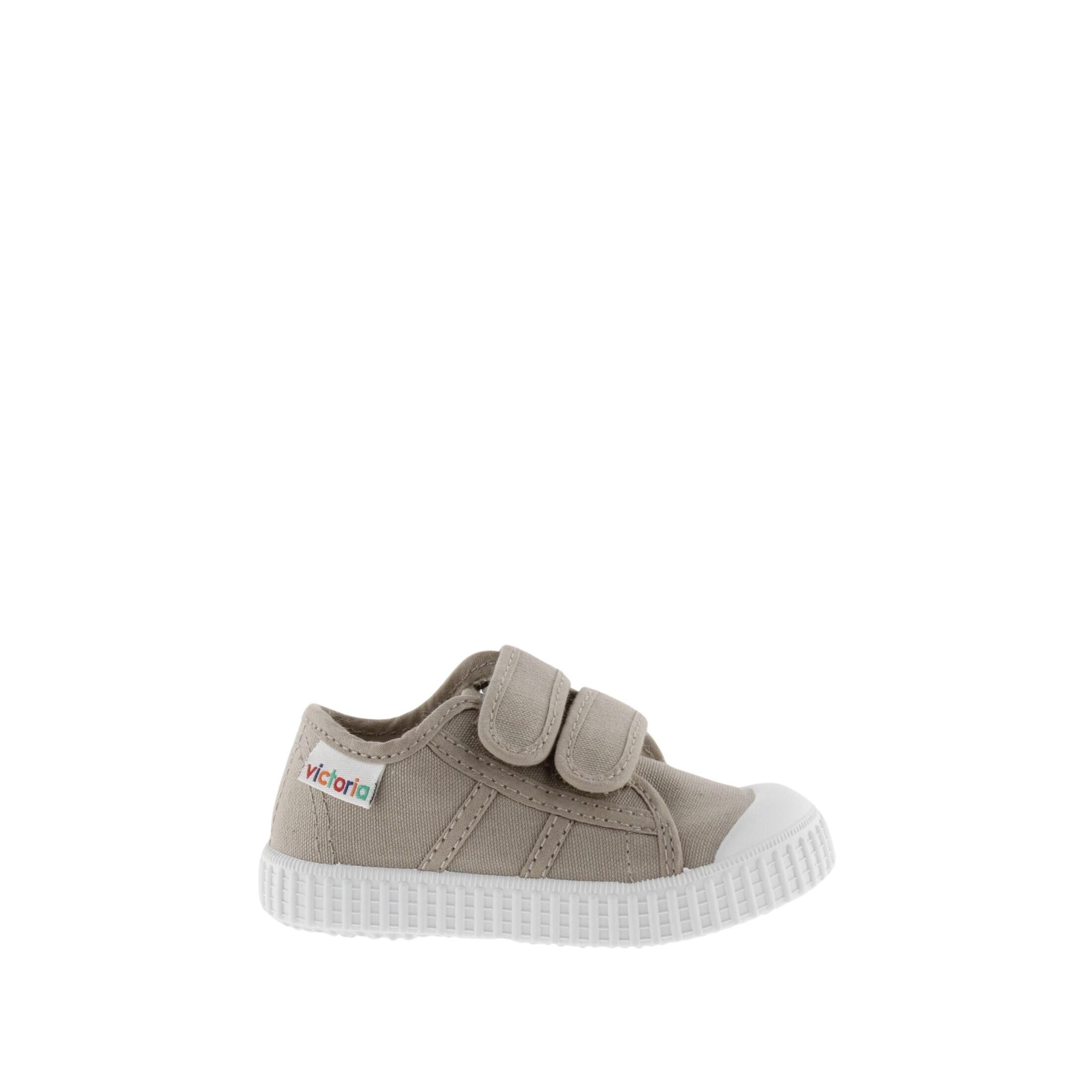 Victoria sneakers 1915